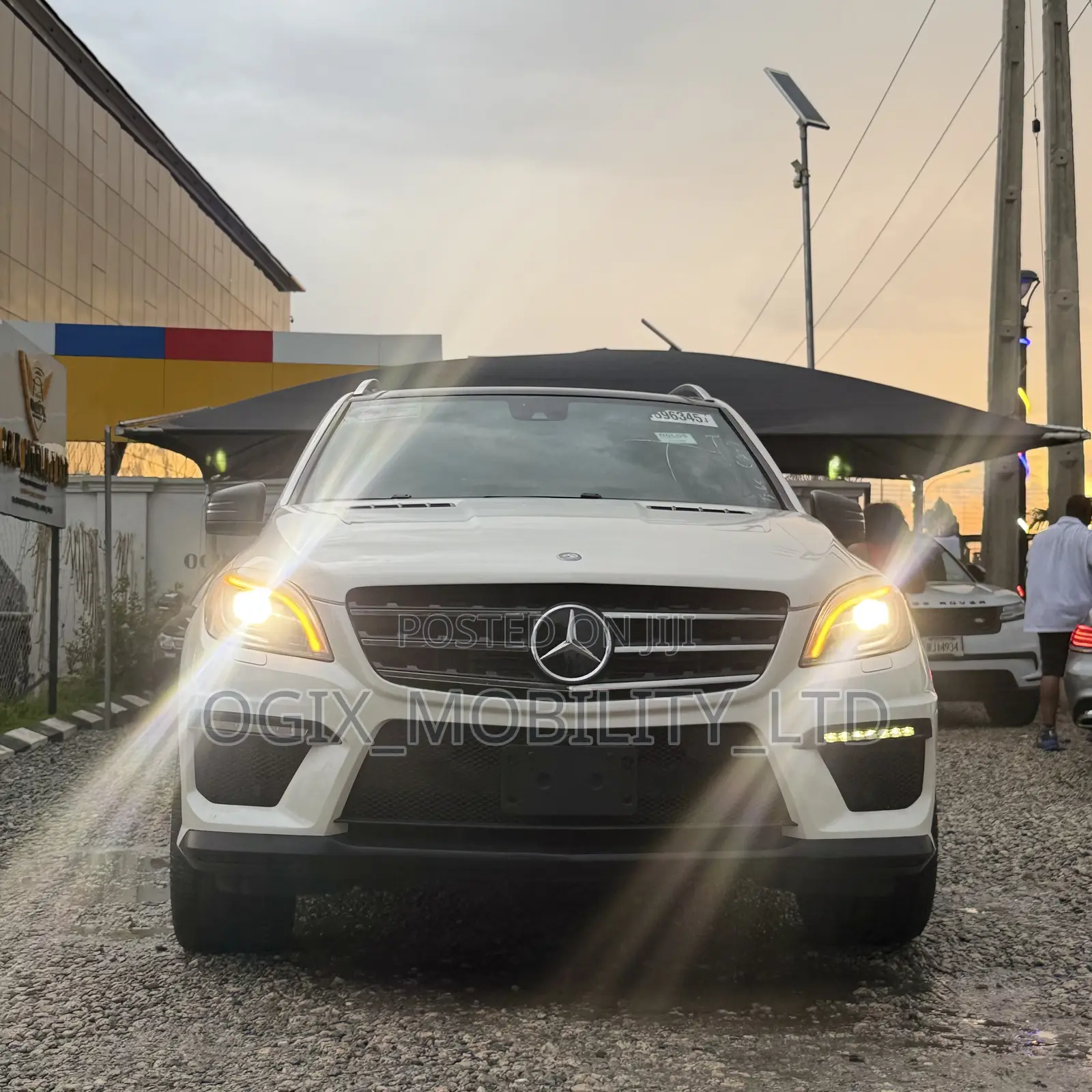 Mercedes-Benz M Class ML63 AMG 4dr SUV AWD (5.5L 8cyl Turbo 7A) 2014 White