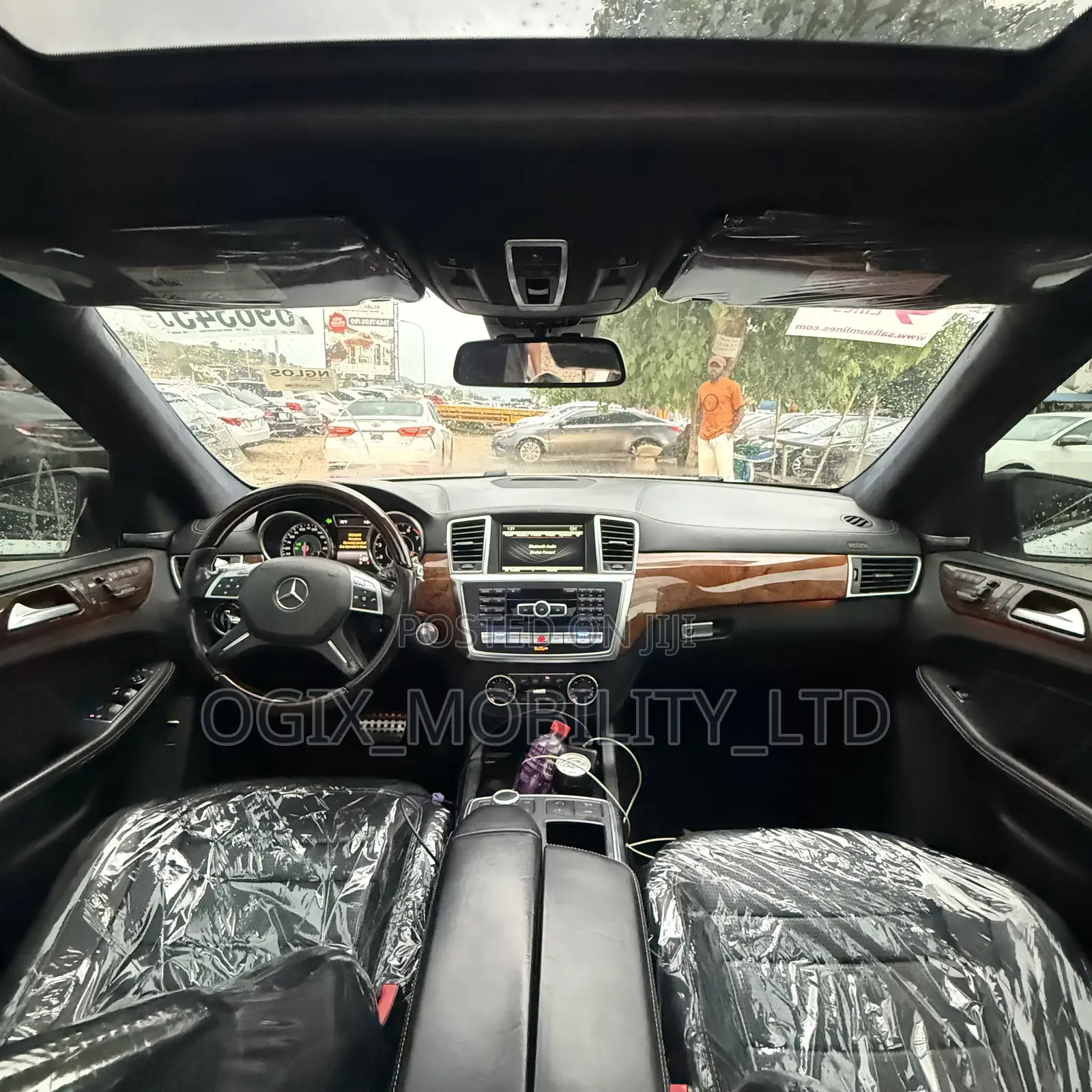 Mercedes-Benz M Class ML63 AMG 4dr SUV AWD (5.5L 8cyl Turbo 7A) 2014 White
