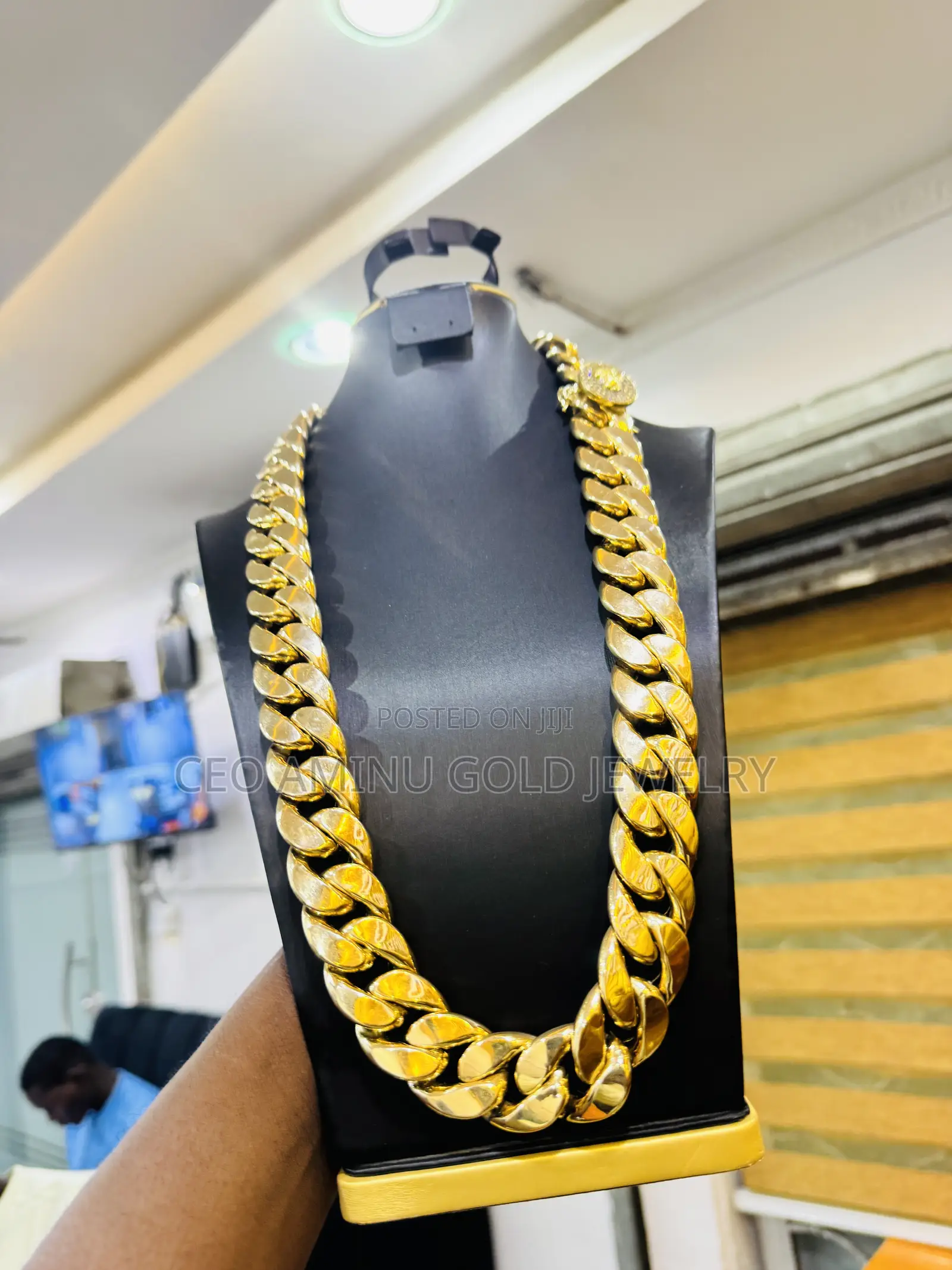 18karat Cuban Jeweler