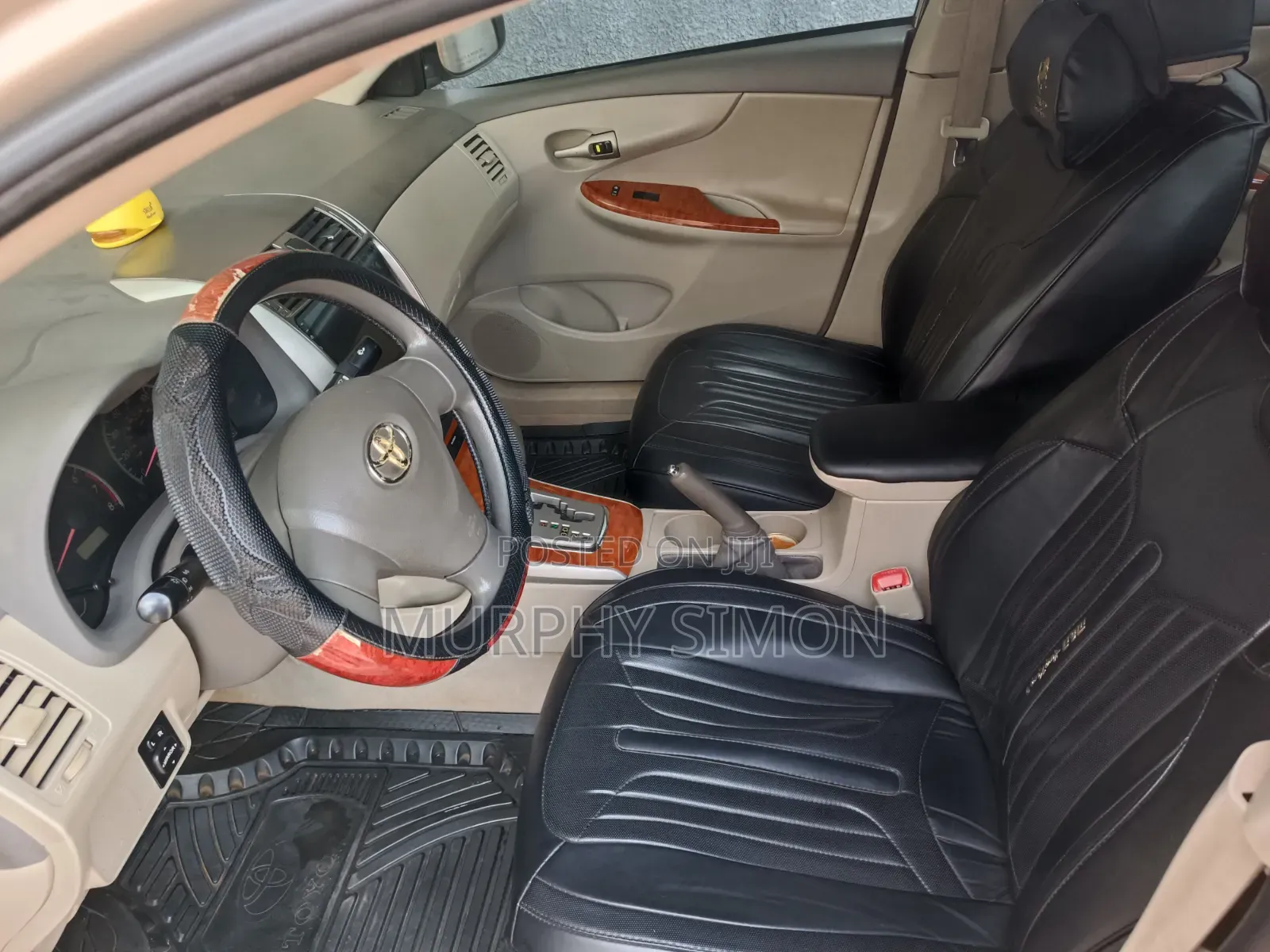 Toyota Corolla 2010 Gold