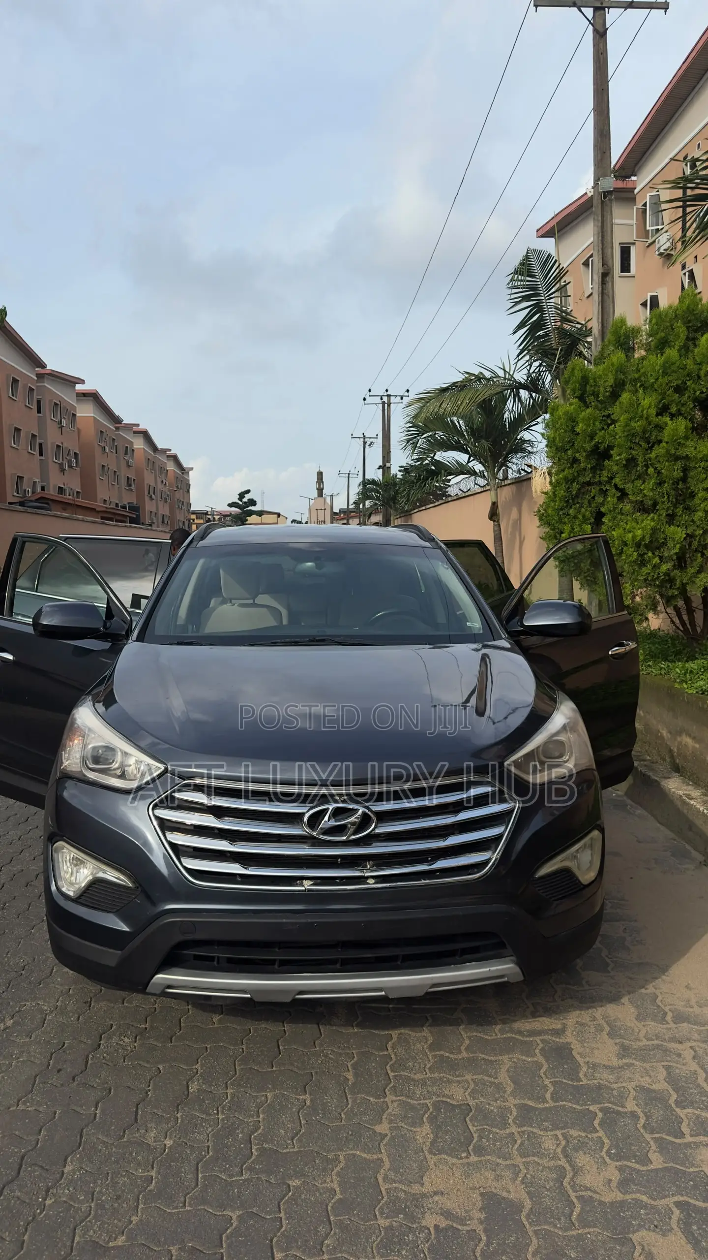 Hyundai Santa Fe 2016 Blue