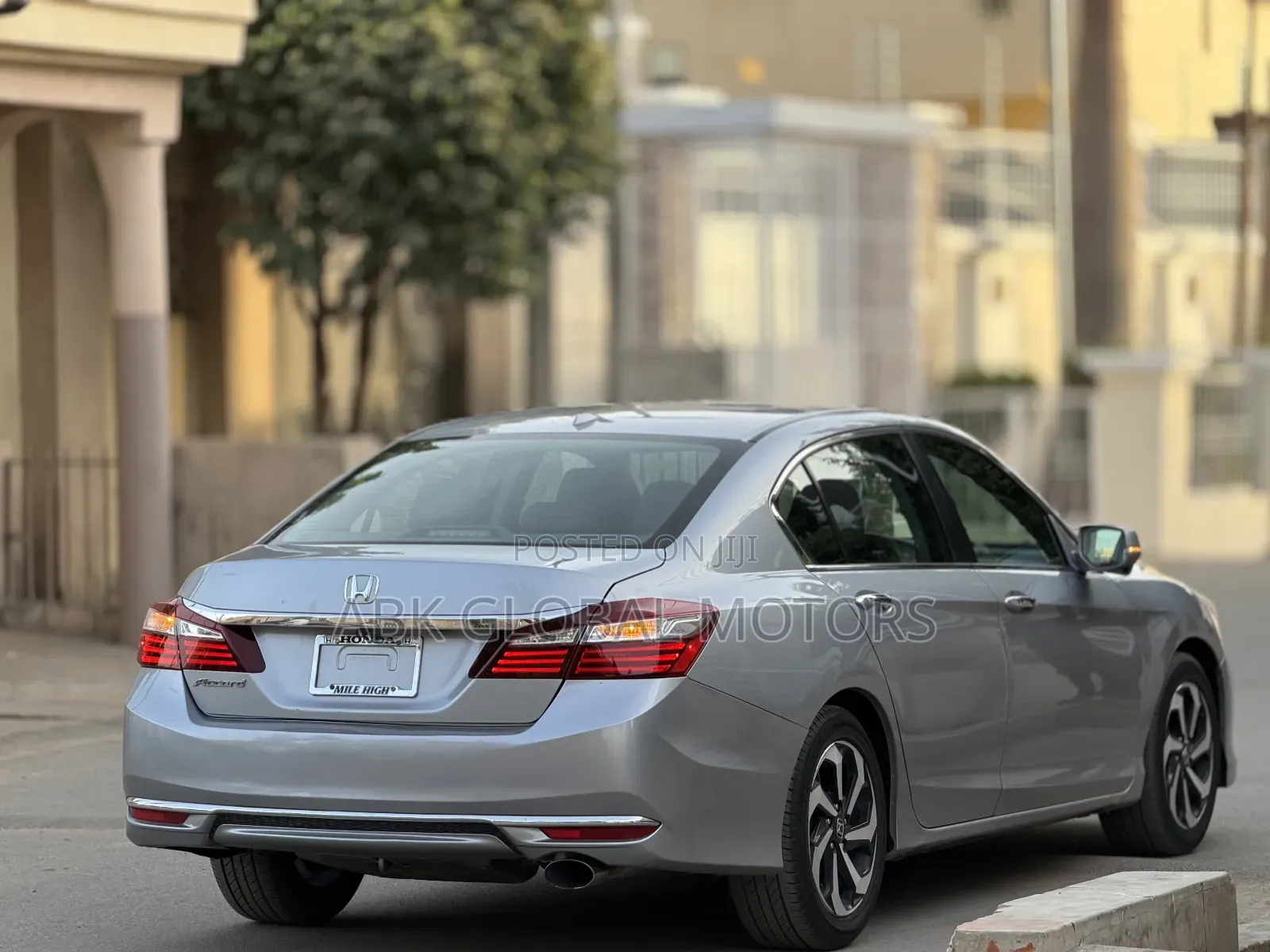 Honda Accord EX-L 4dr Sedan FWD (2.4L 4cyl 2A) 2016 Silver
