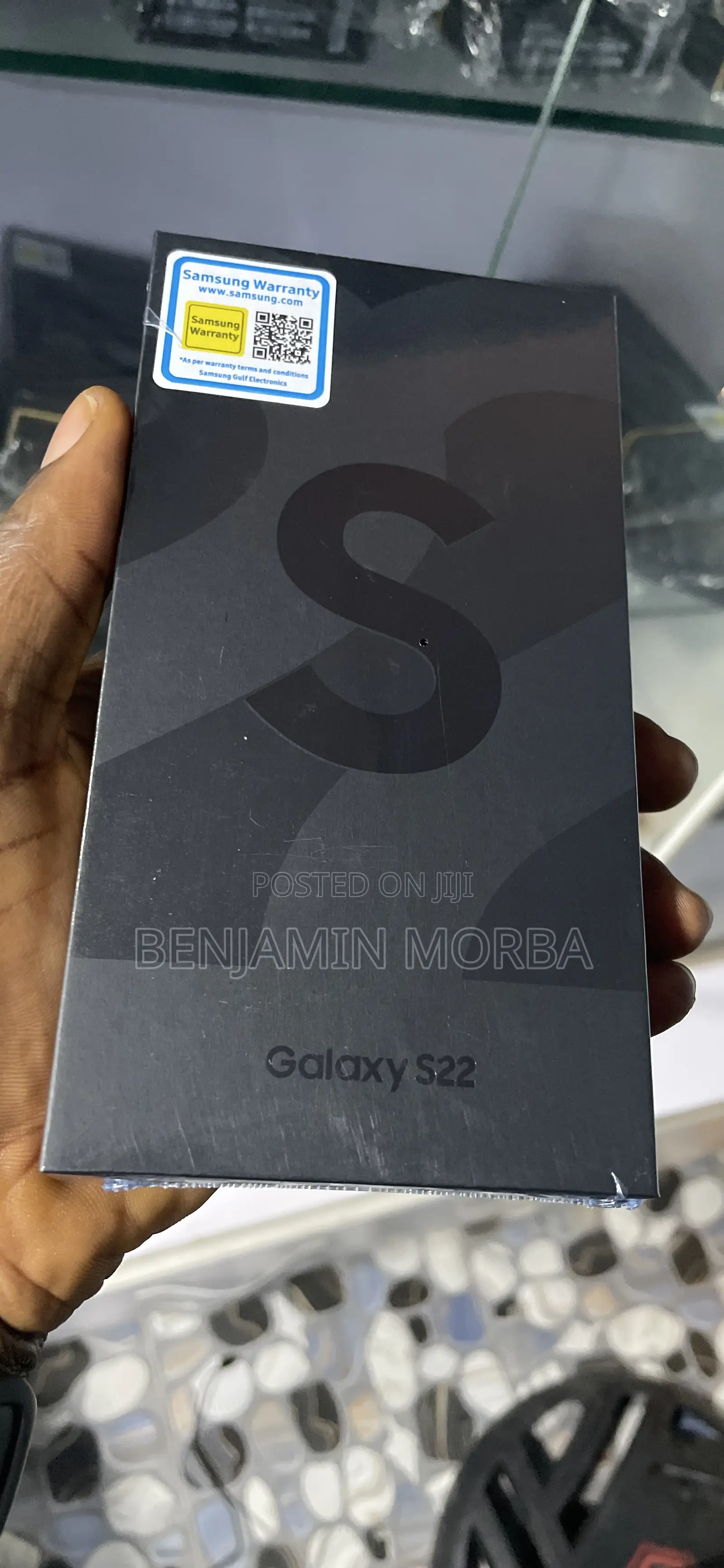 New Samsung Galaxy S22 5G 256 GB Black