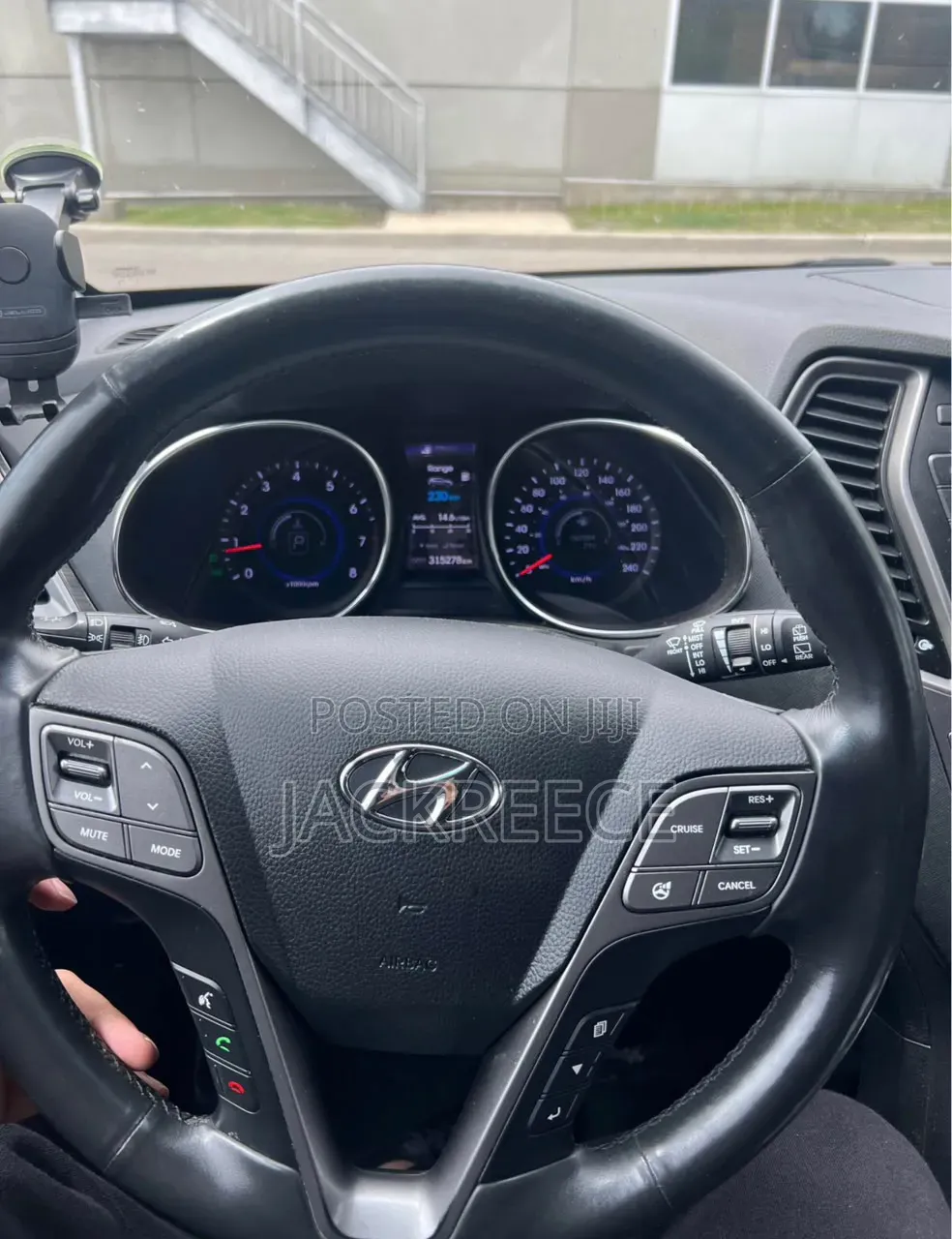 Hyundai Santa Fe 2013 Red
