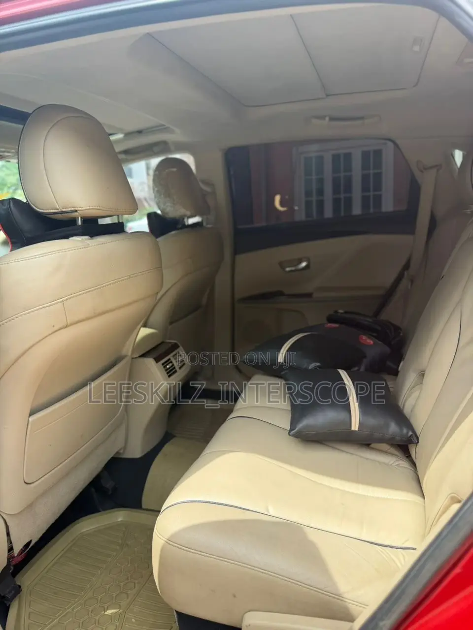 Toyota Venza 2011 Red