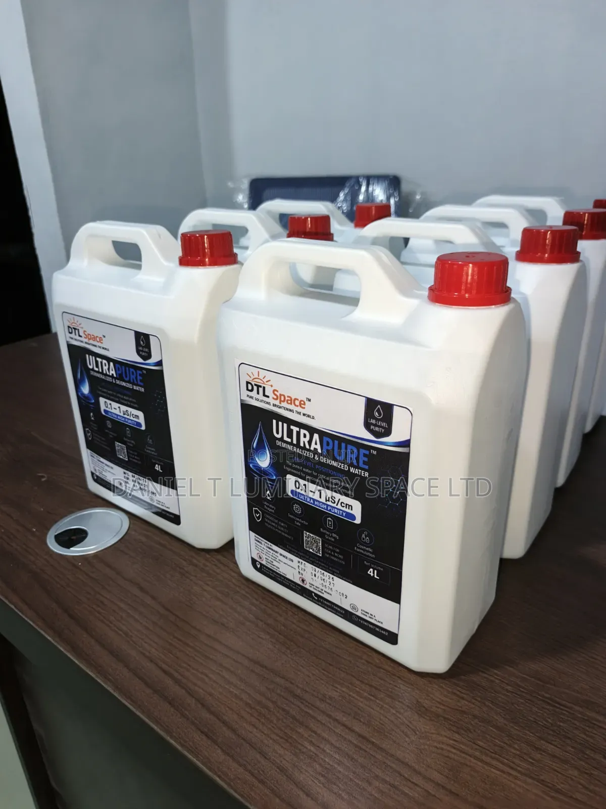 Ultrapure Laboratory Grade Distilled Water (Dm, Di Water )