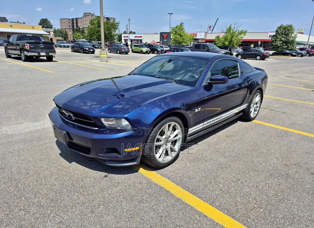 Ford Mustang 2012 Blue