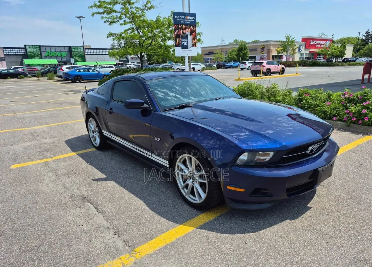 Ford Mustang 2012 Blue