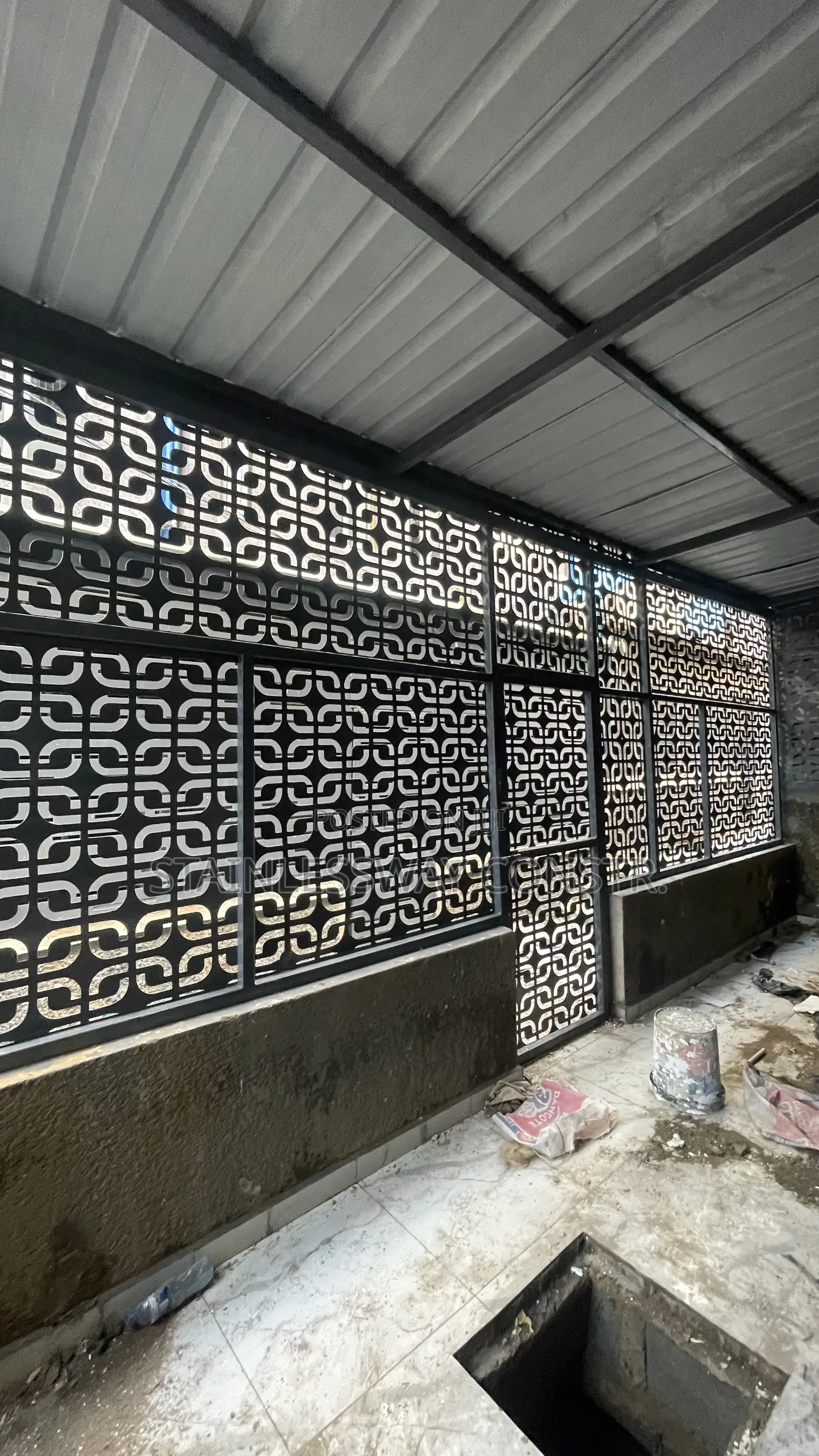 Lasercut External Kitchen With Aluminum Roofing