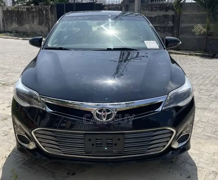Toyota Avalon XLE FWDSedan (3.6L 6cyl 6A) 2016 Black
