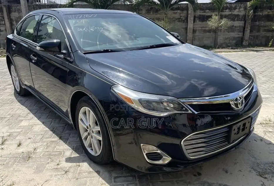 Toyota Avalon XLE FWDSedan (3.6L 6cyl 6A) 2016 Black
