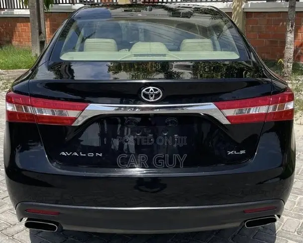 Toyota Avalon XLE FWDSedan (3.6L 6cyl 6A) 2016 Black