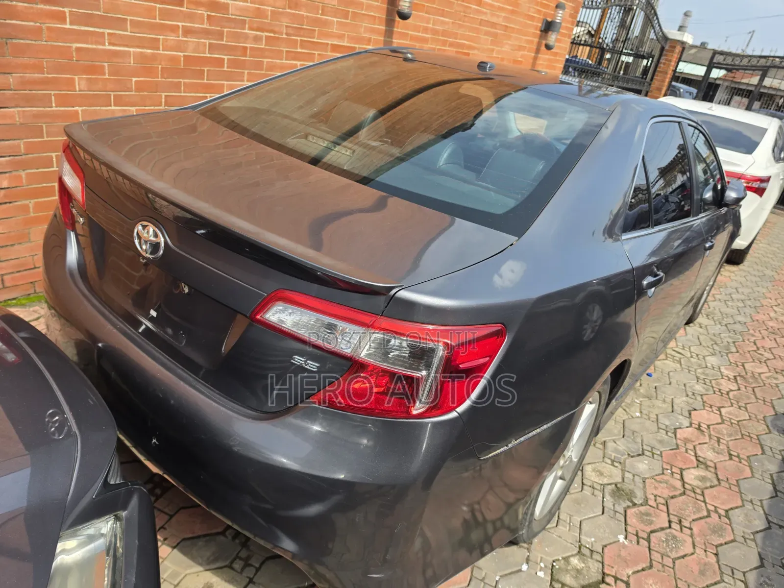 Toyota Camry 2012 Gray