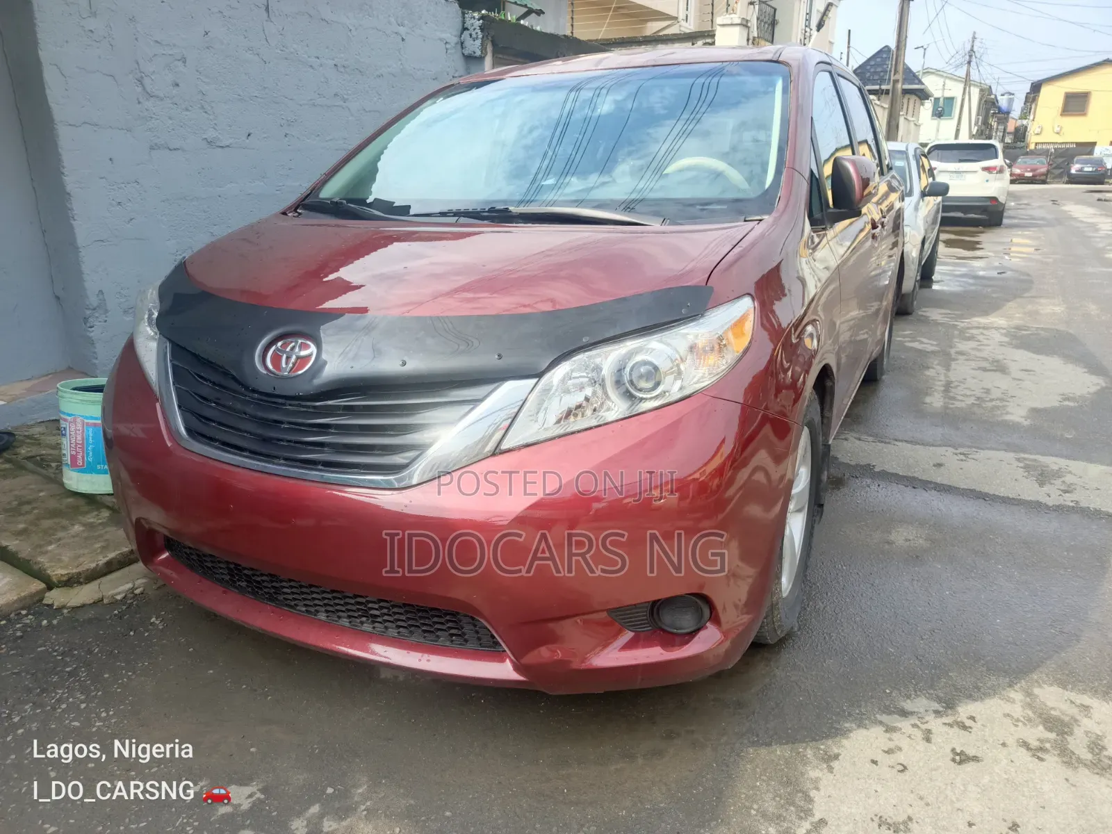 Toyota Sienna LE 7-Passenger Mobility 4dr Minivan (3.5L 6cyl 6A) 2014 Red