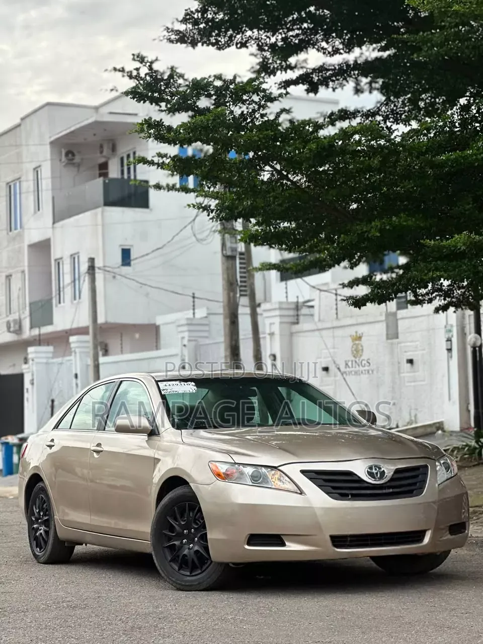 Toyota Camry 2008 Gold