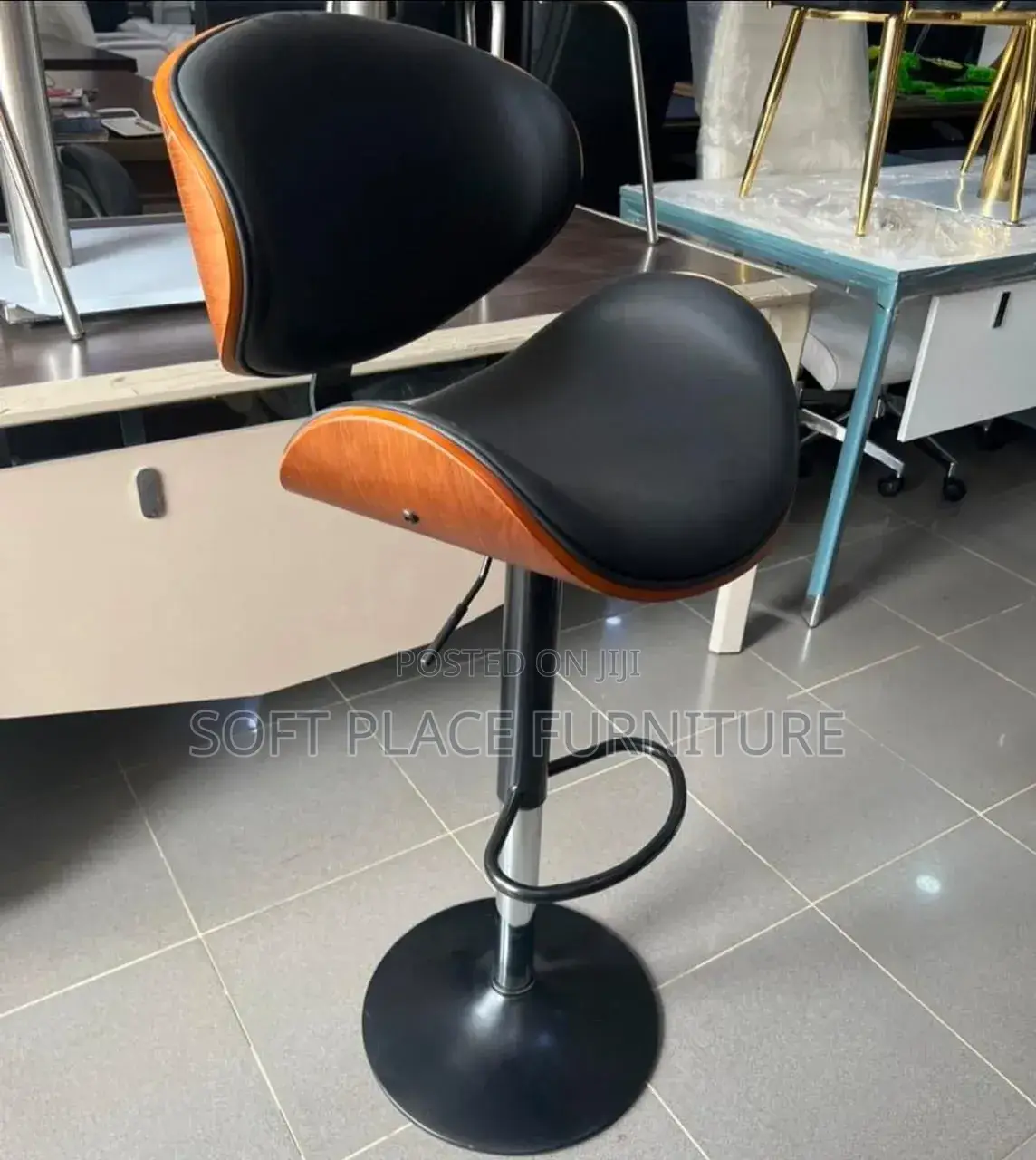 High Classic Luxury Bar Stool