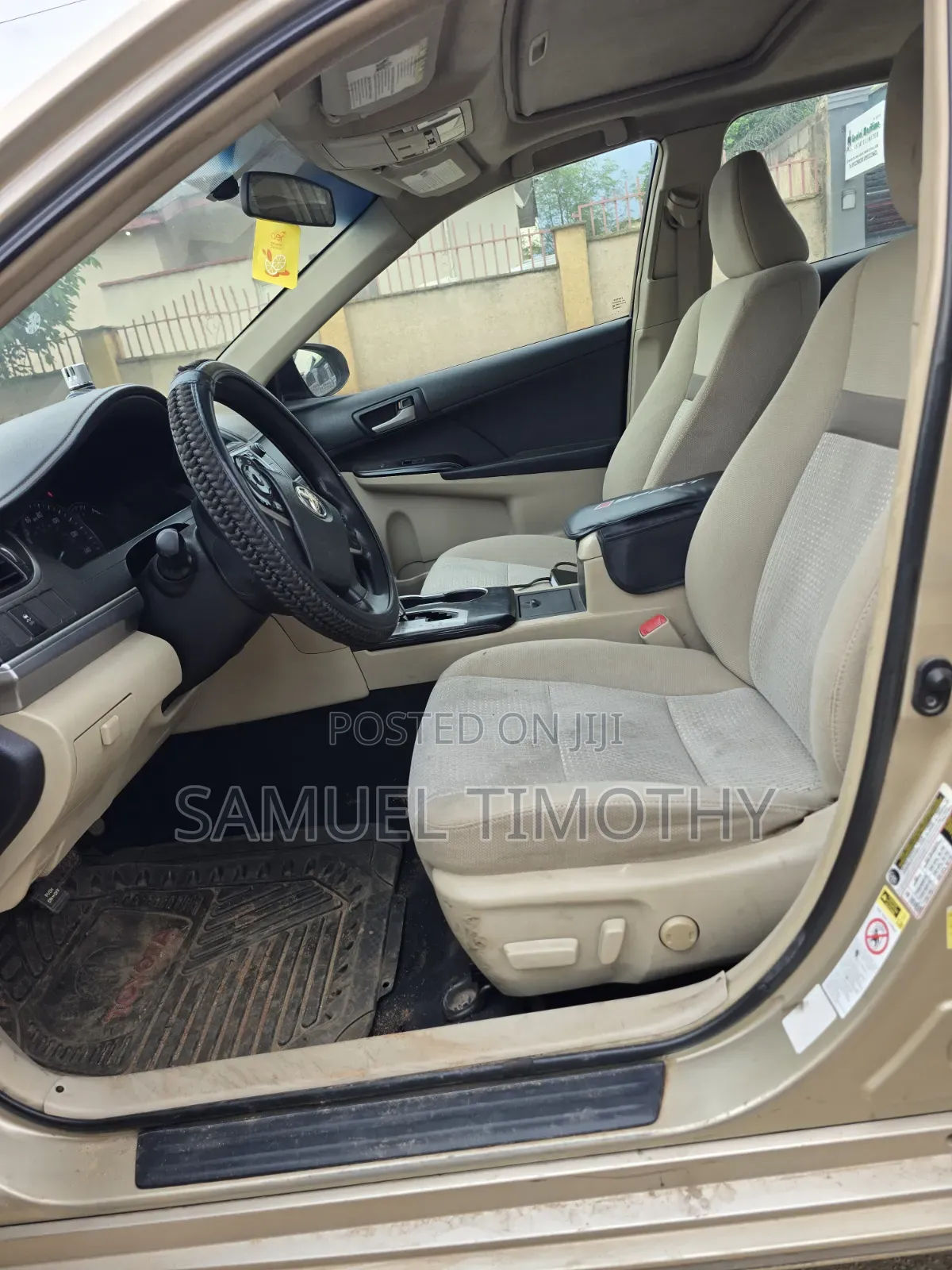 Toyota Camry 2012 Gold