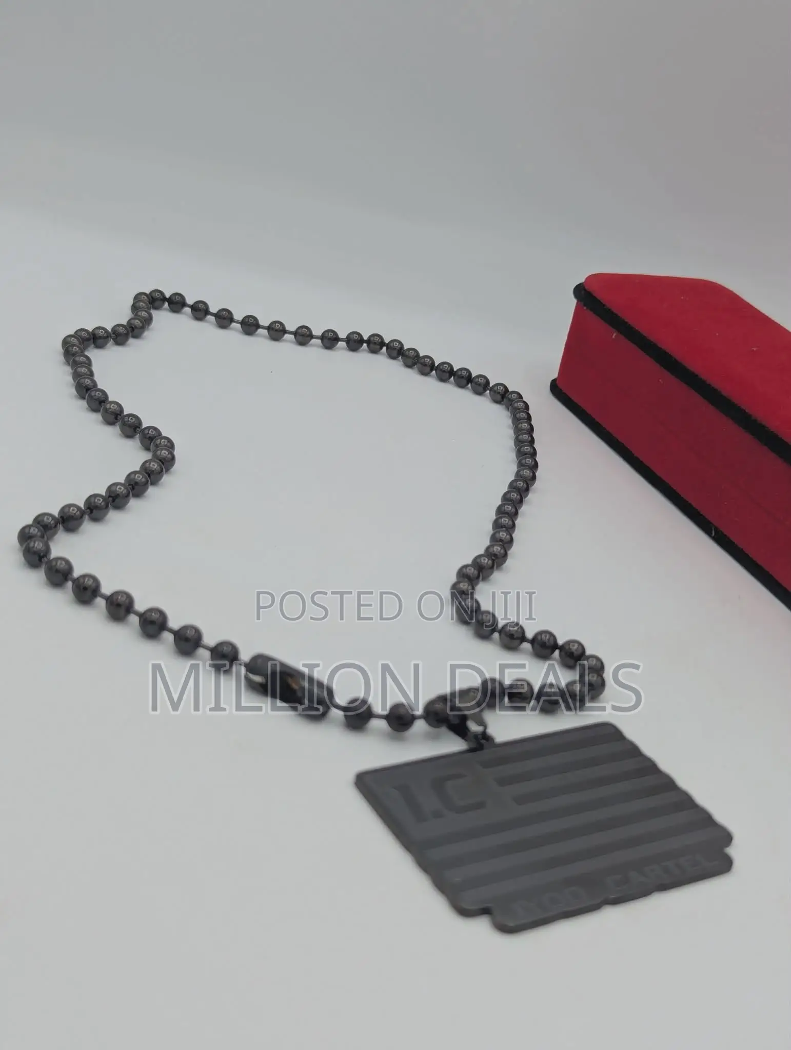 Ski Cartel Black Men's Stylish Neckpiece