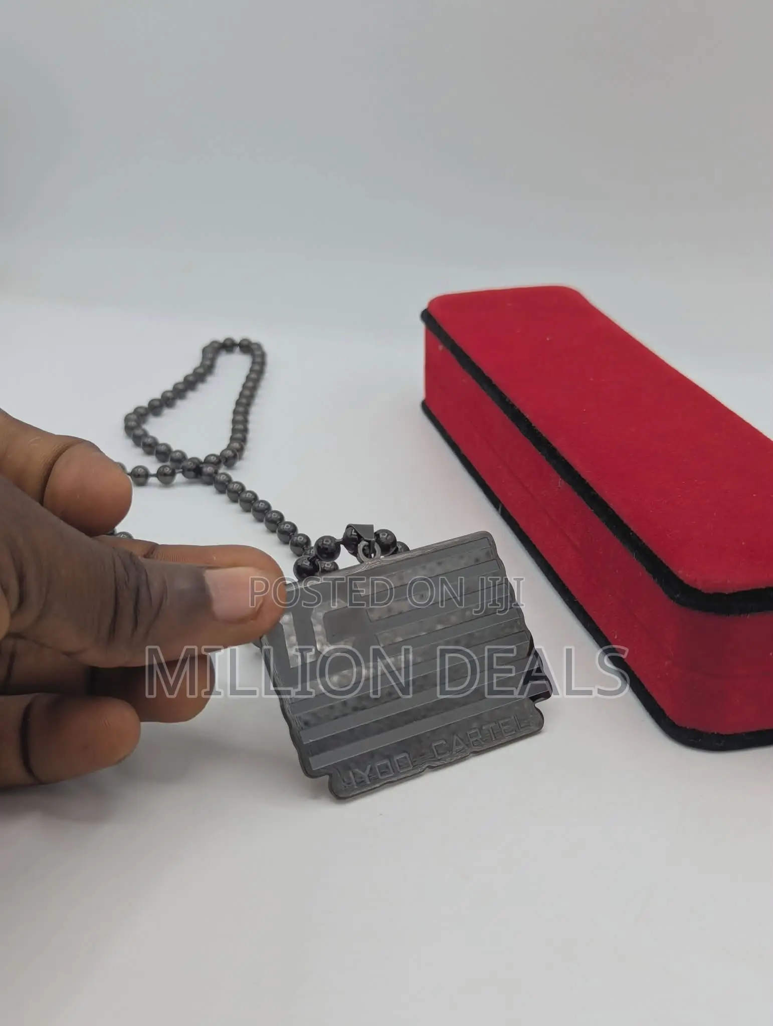 Ski Cartel Black Men's Stylish Neckpiece