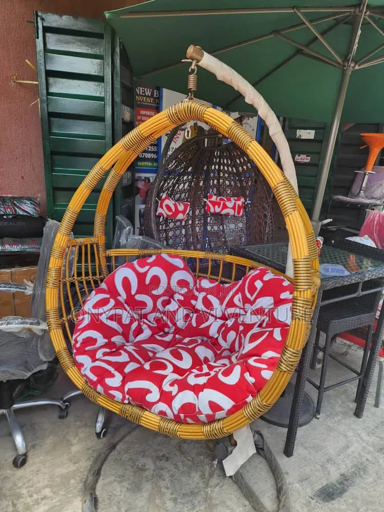 Classic Hanging Swing Chair