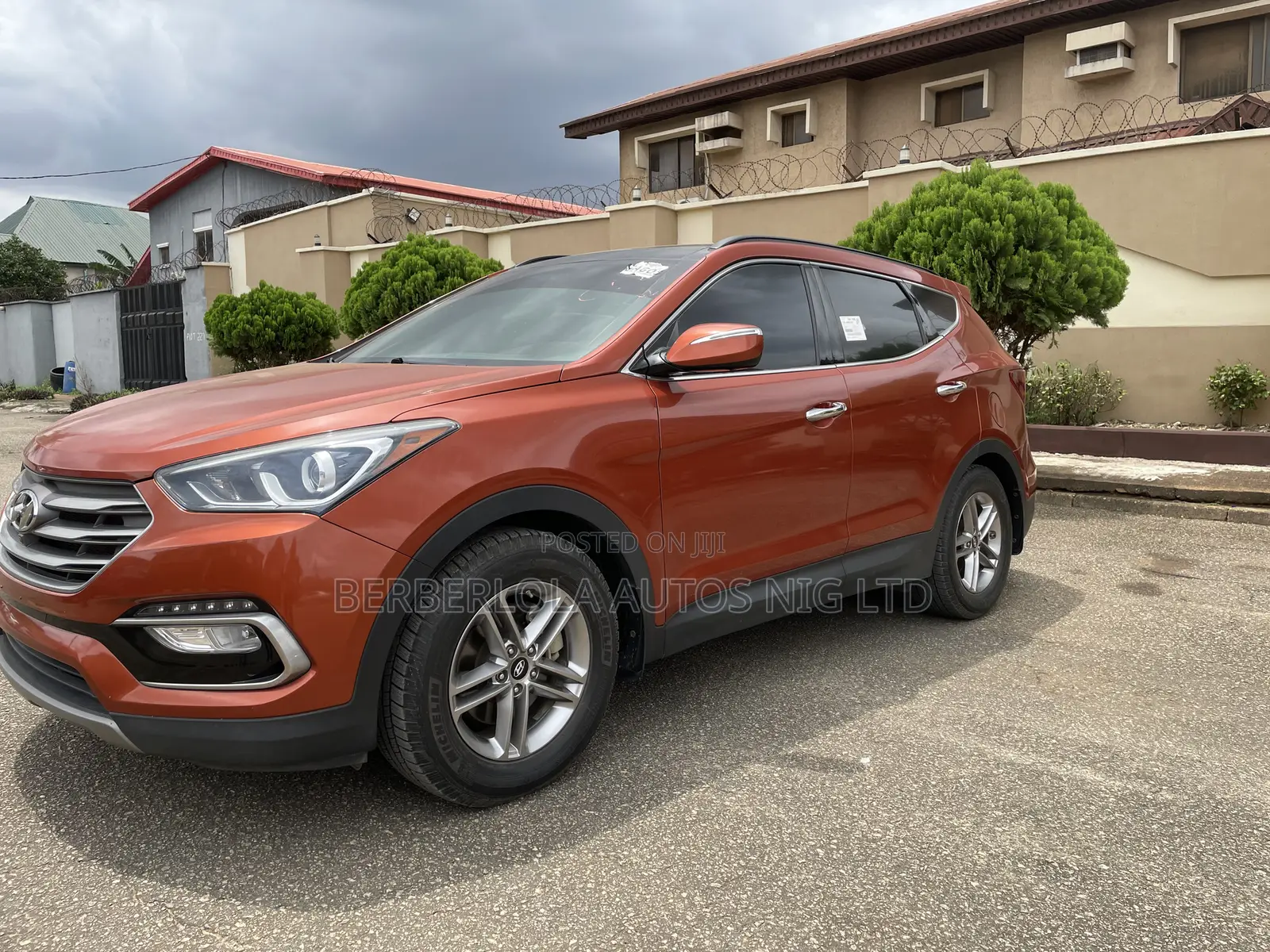 Hyundai Santa Fe SE AWD 2018 Orange