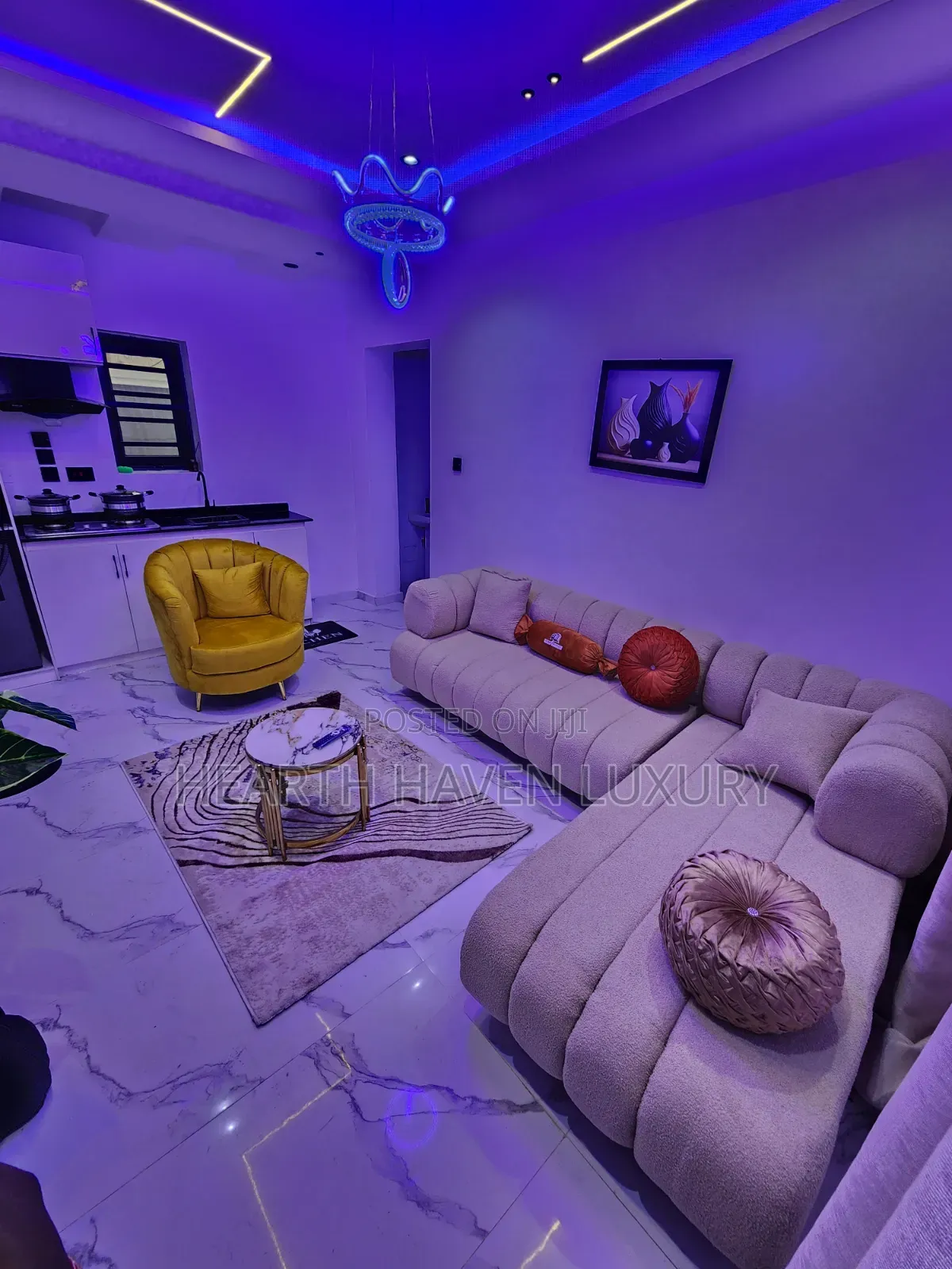 One-Bedroom Luxury Apartment – Hearth Haven Luxury Apartment