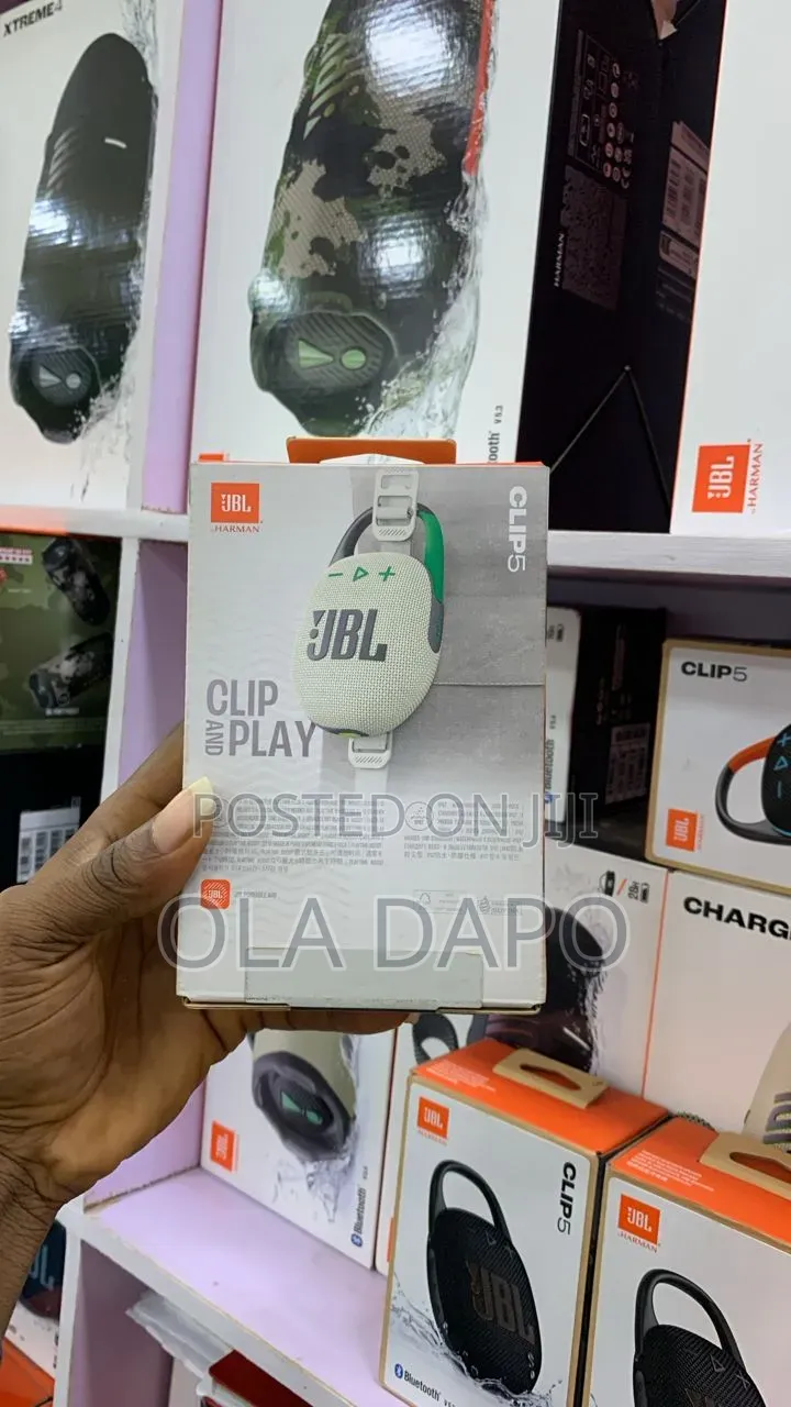JBL Clip 5