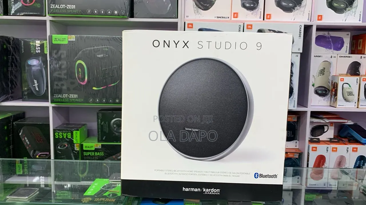 Onyx Studio 9