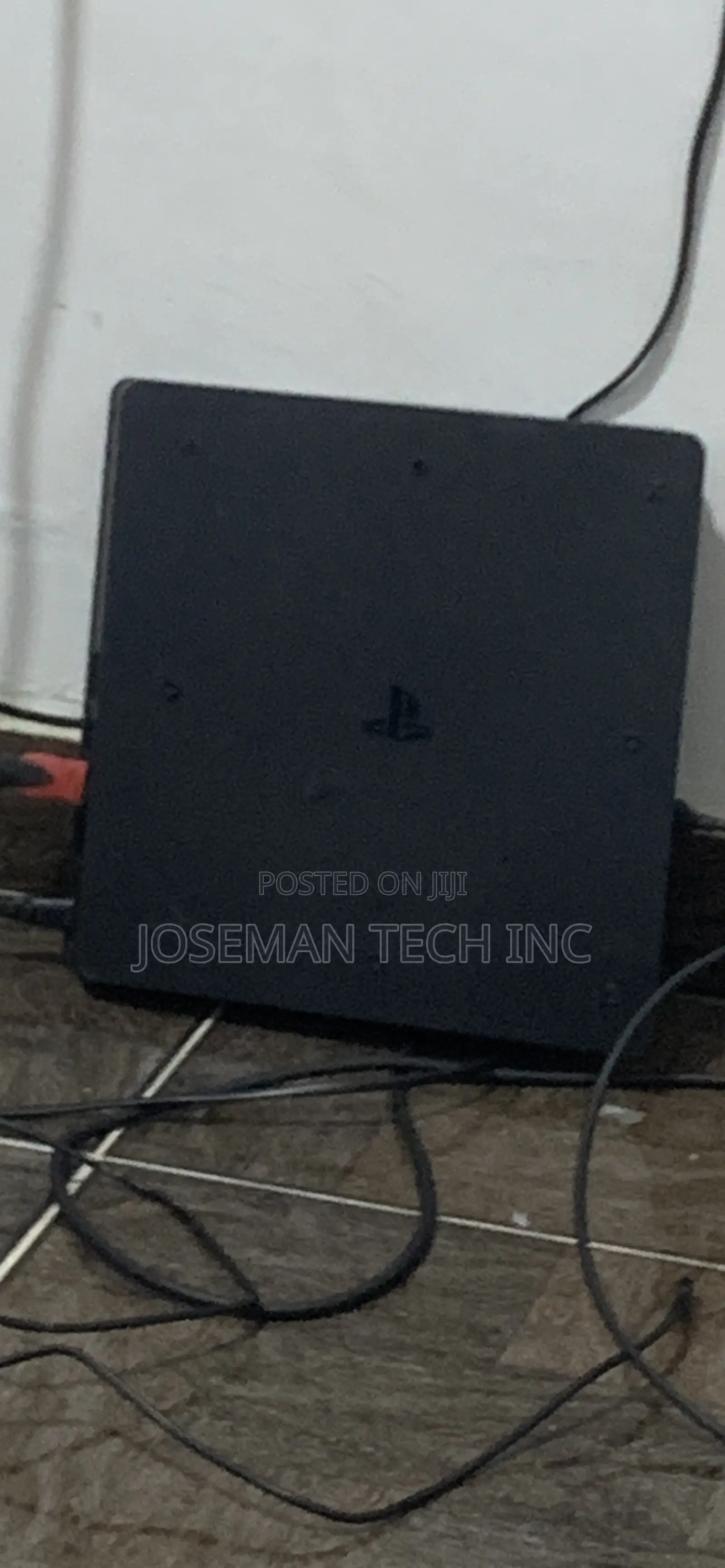 Playstation 4 Slim