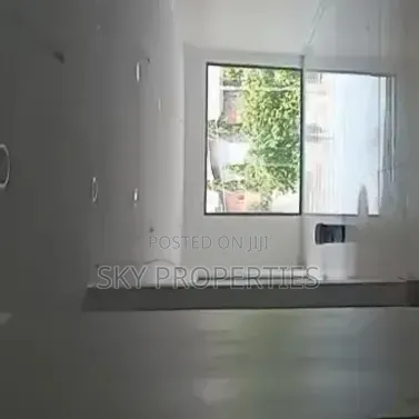 Commercial Shop Space for Rent