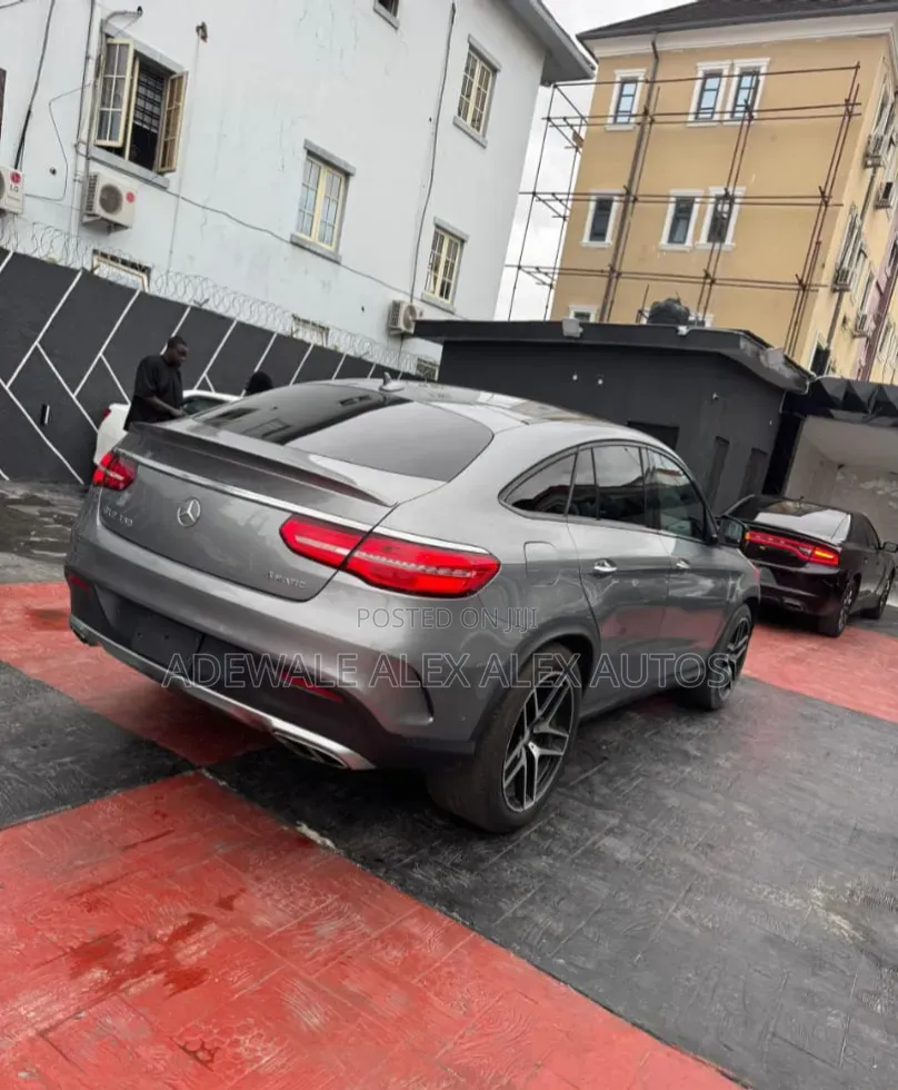 Mercedes-Benz GLE-Class 2016 Gray