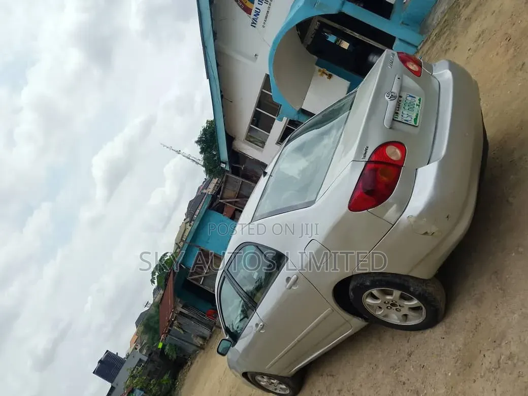 Toyota Corolla 2004 Silver