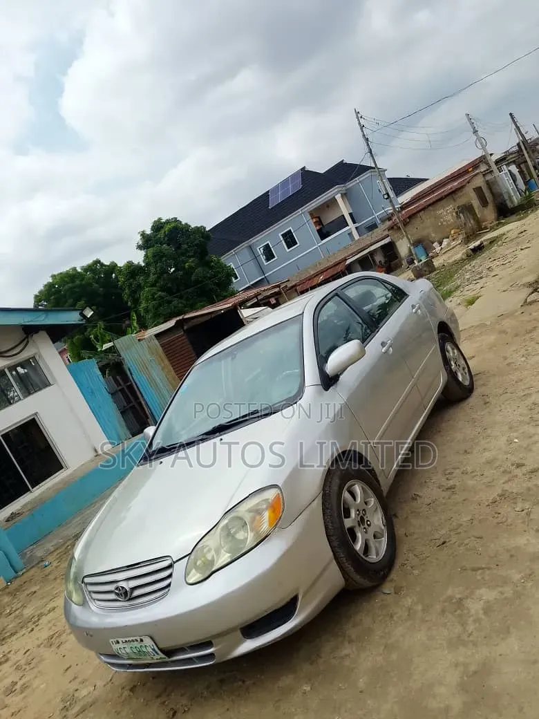 Toyota Corolla 2004 Silver
