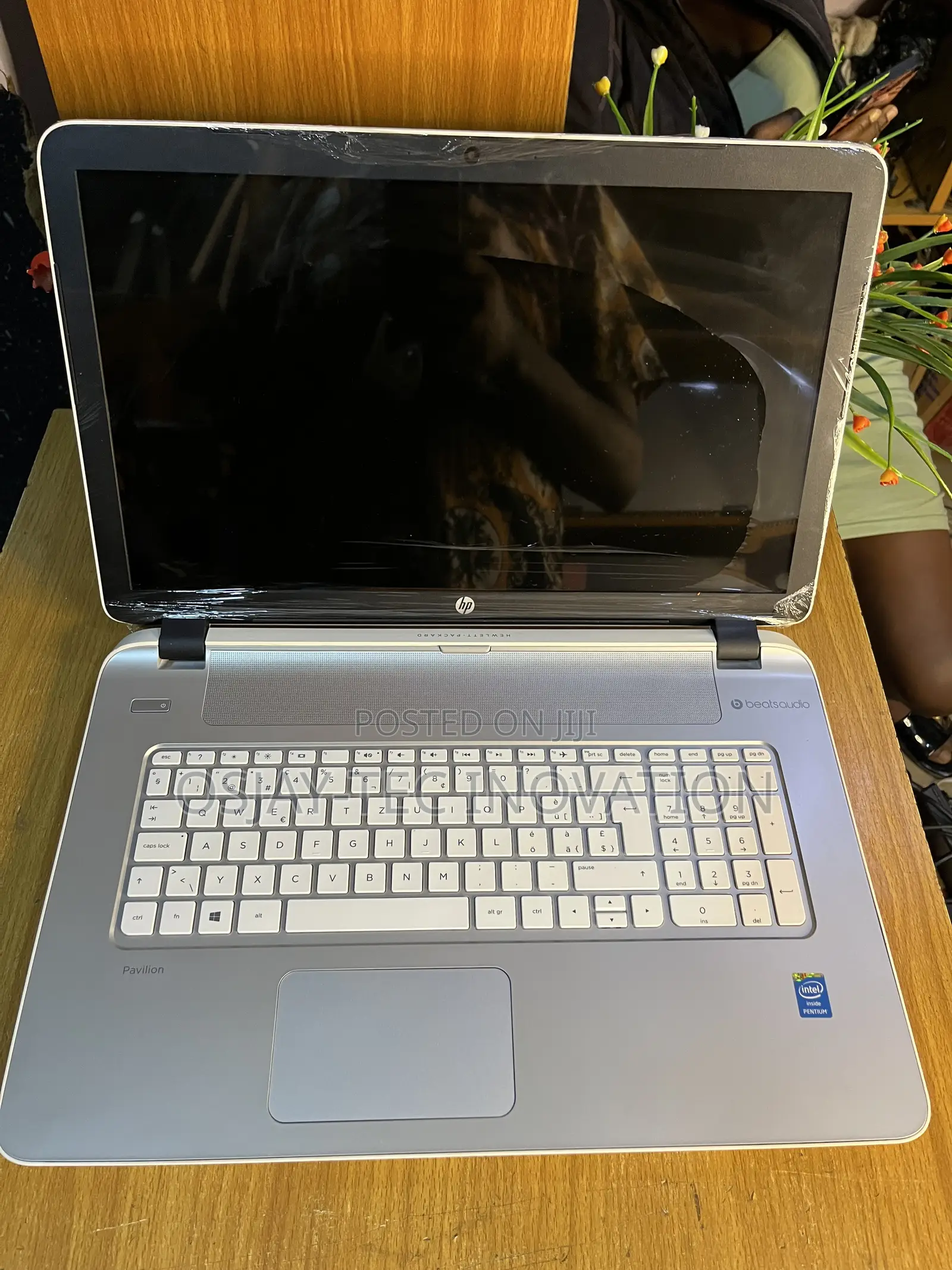 Laptop HP Pavilion 17 8GB Intel Pentium HDD 320GB