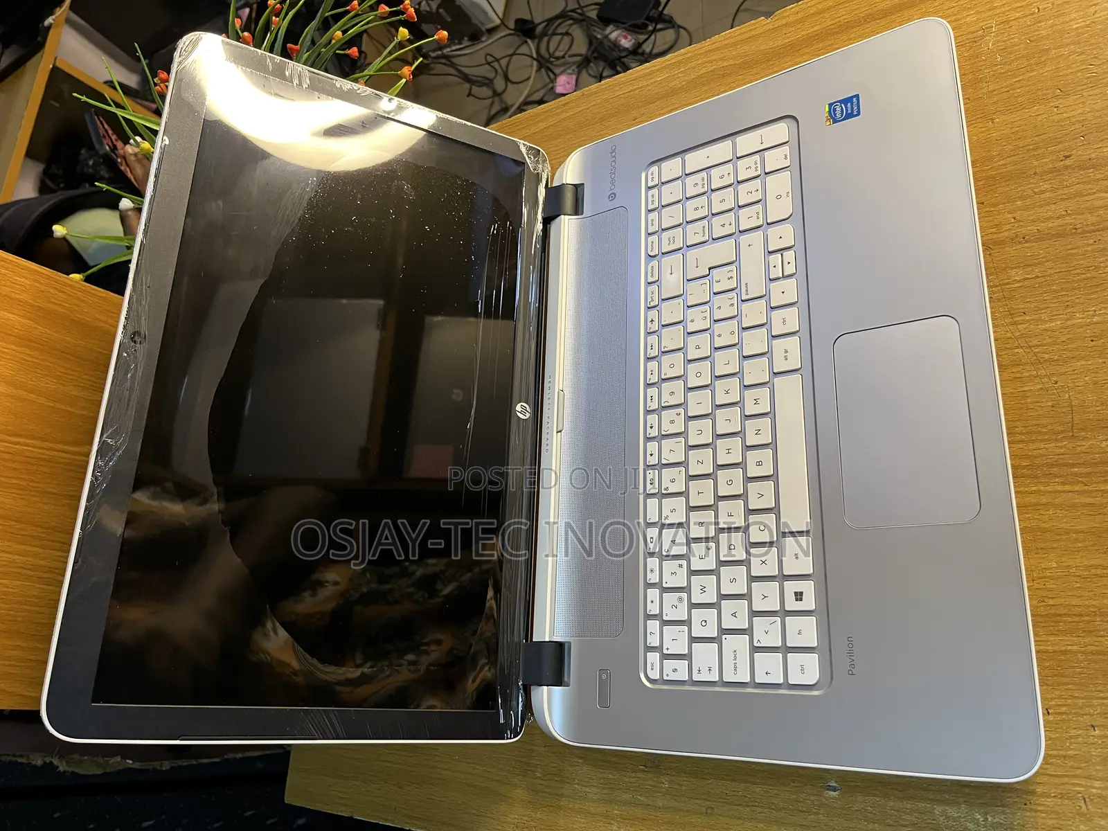 Laptop HP Pavilion 17 8GB Intel Pentium HDD 320GB