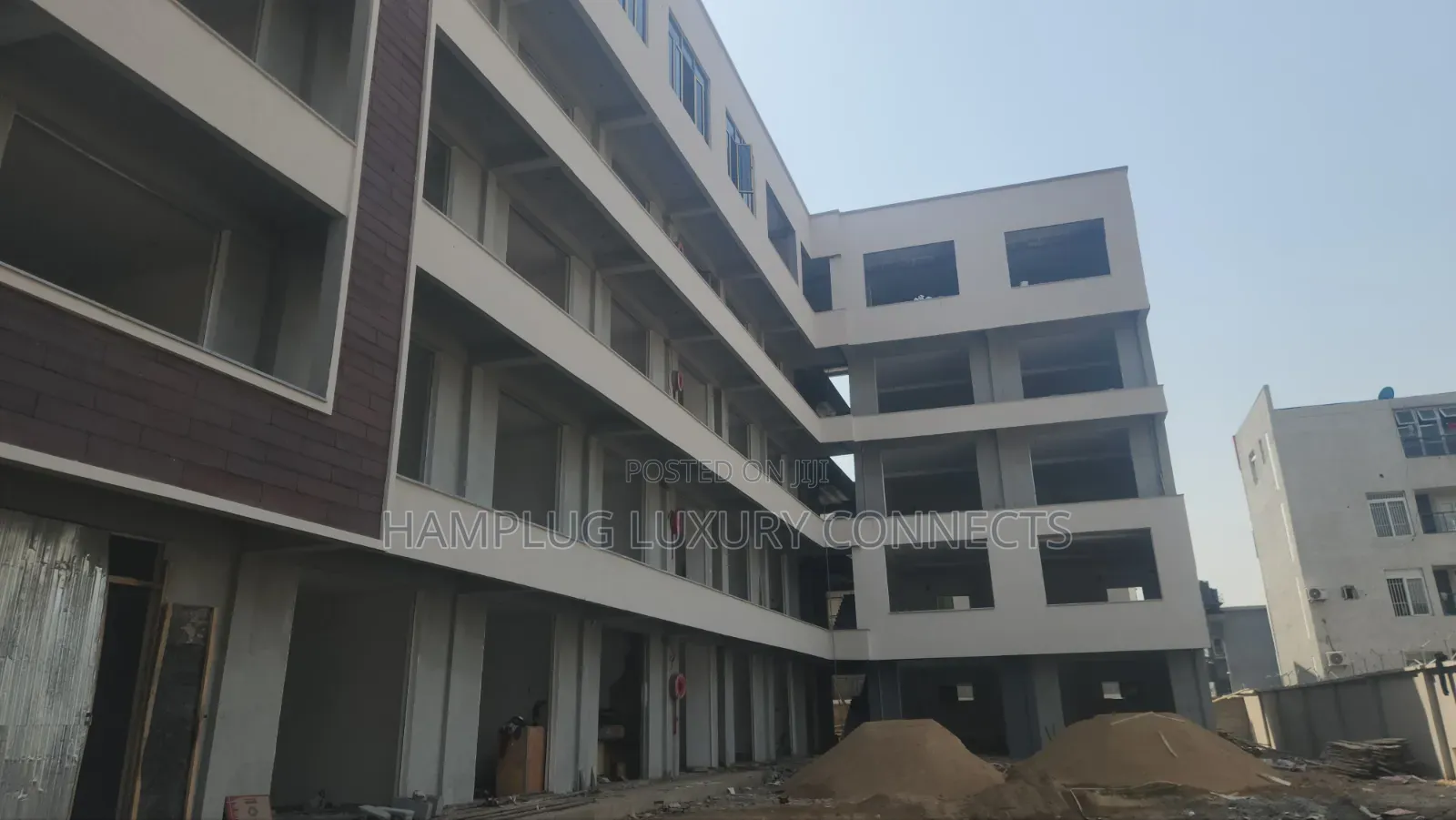 Shop/Office Space for Sale