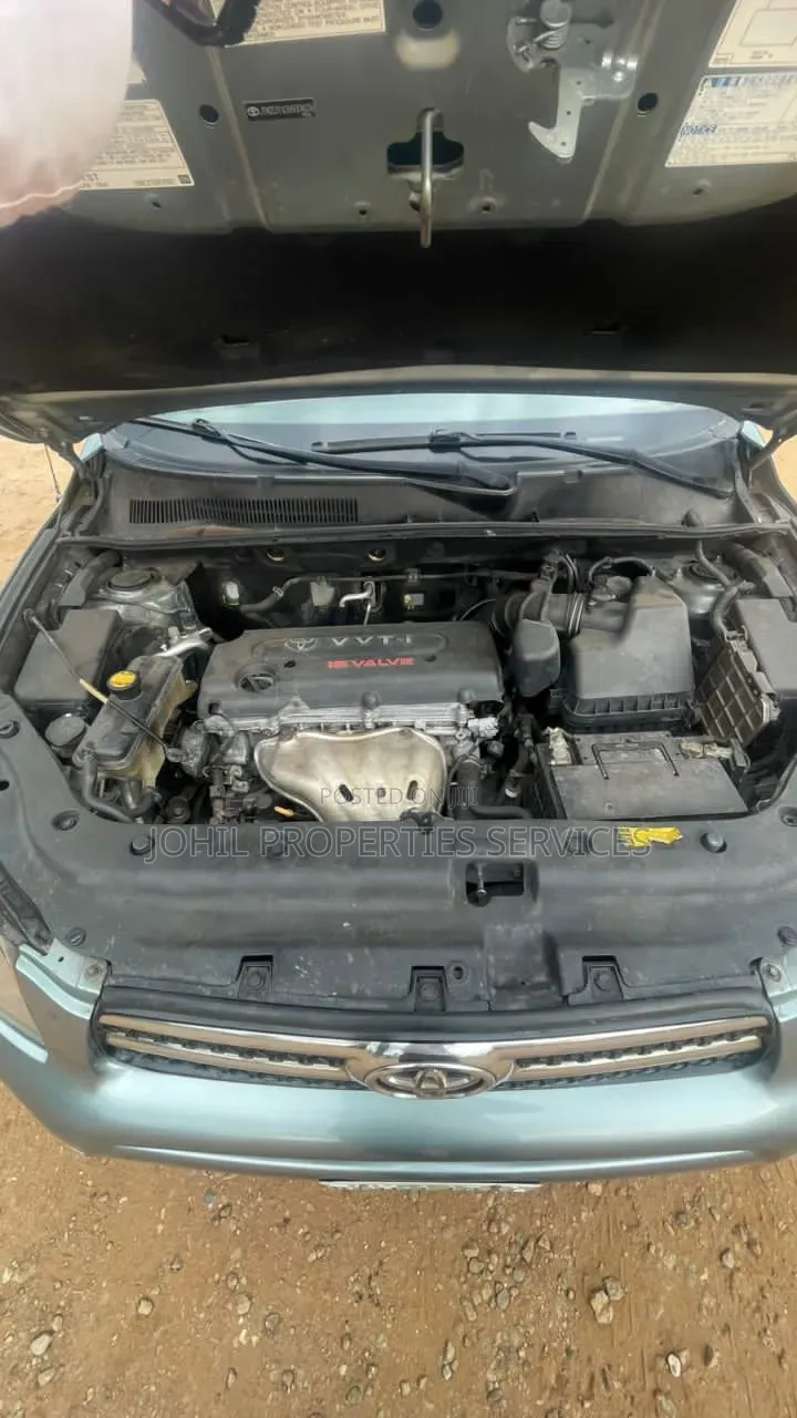 Toyota RAV4 1.8 2007 Gray