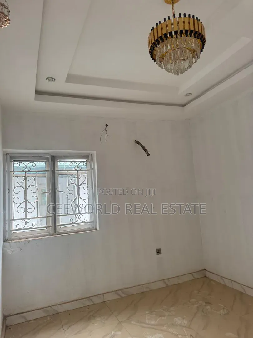 4bdrm Duplex in Olusoji Oluyole, Akala Express for rent