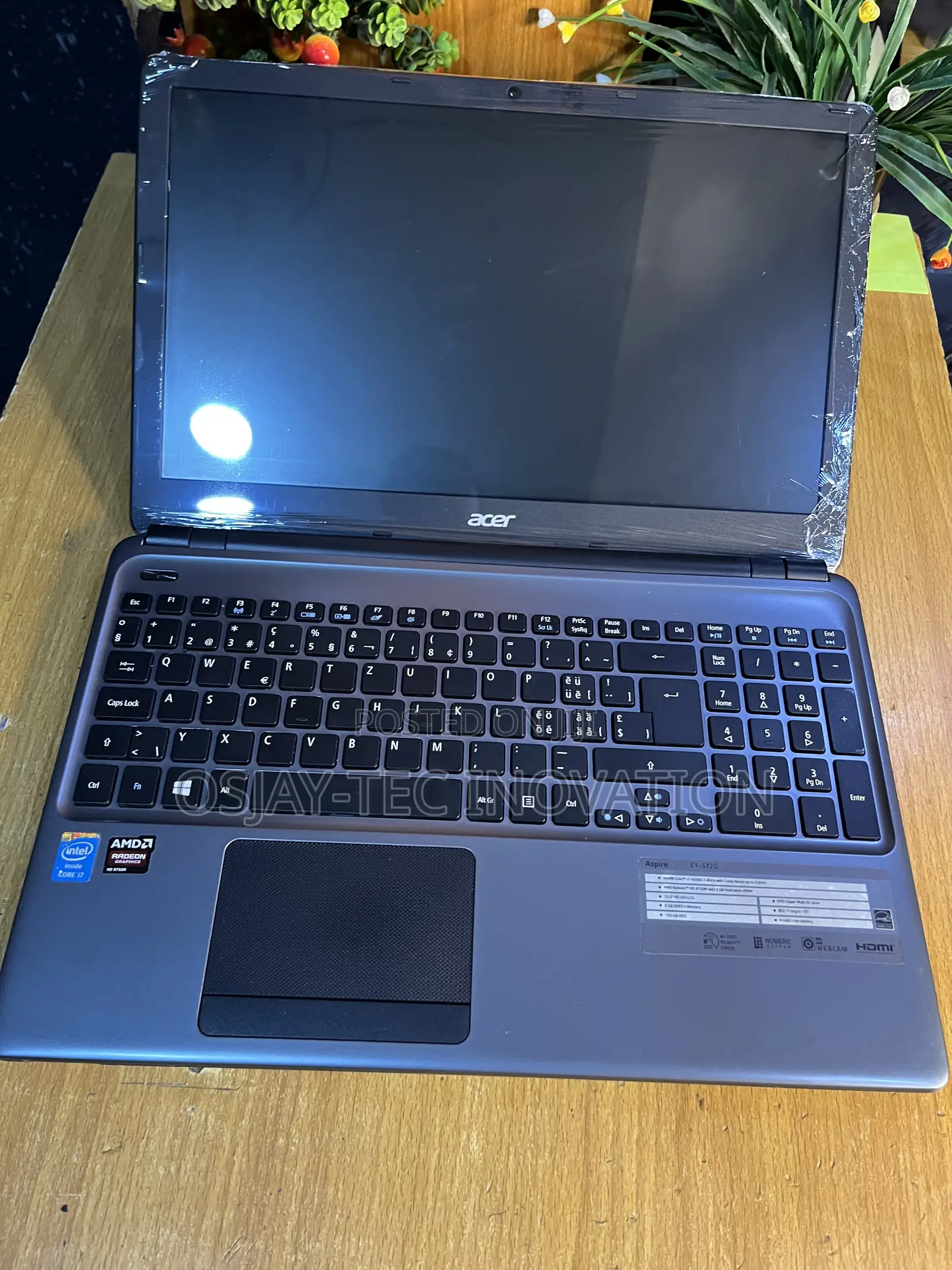 Laptop Acer Aspire E5-722G 8GB Intel Core i7 HDD 500GB