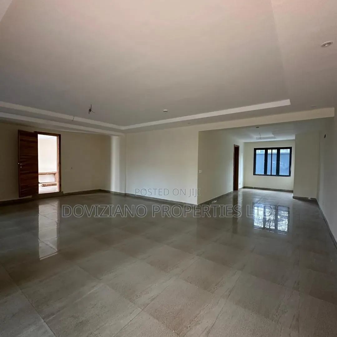 2bdrm Apartment in Lekki Phase 1 for sale