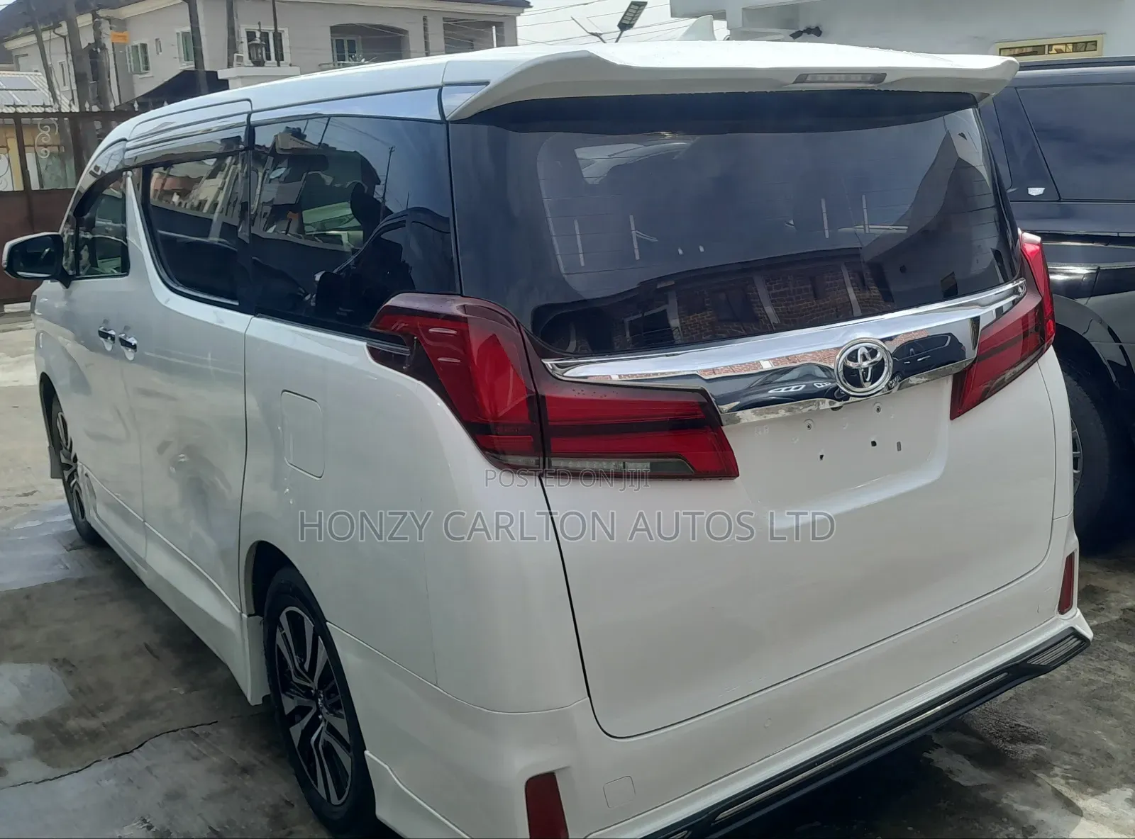Toyota Alphard 2.4 Petrol AWD 2023 White