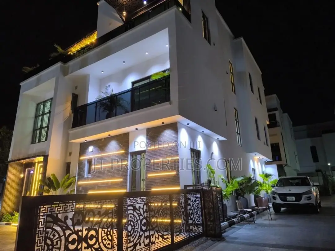 6bdrm Duplex in Kado for sale
