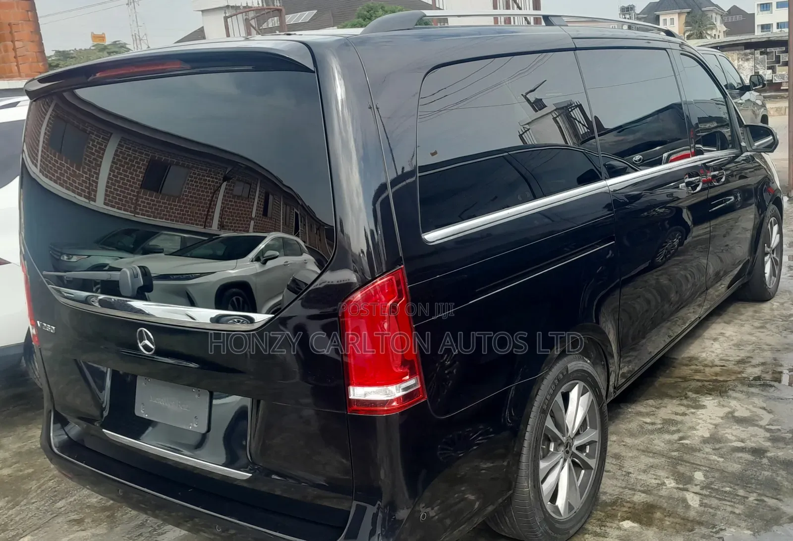 Mercedes-Benz V-Class 2022 Black