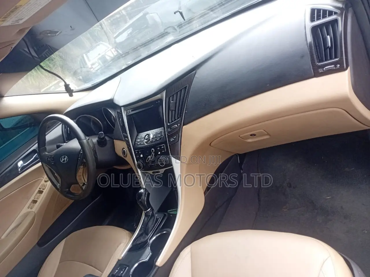 Hyundai Sonata Limited 2.0T Sedan (2.0L 4cyl 6A) 2012 Black