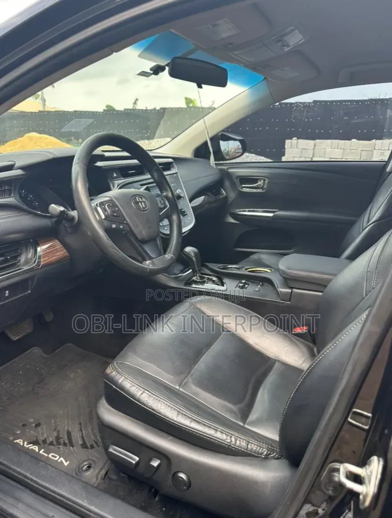 Toyota Avalon 2016 Black