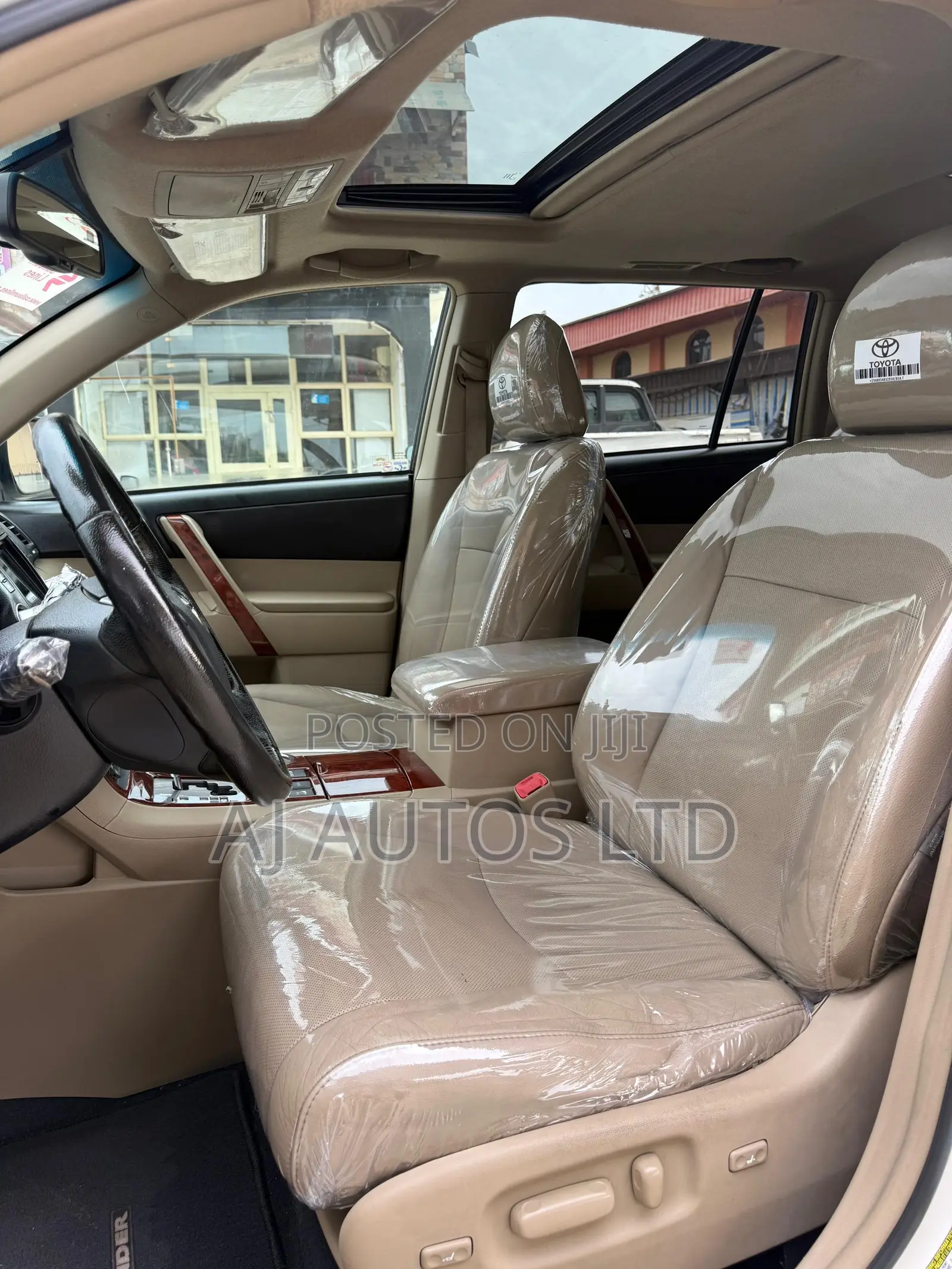 Toyota Highlander Limited 2011 White