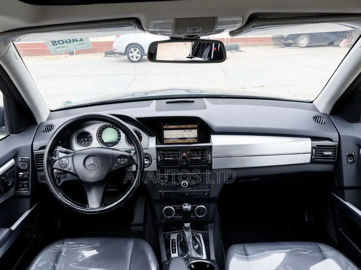 Mercedes-Benz GLK-Class 350 2010 Black