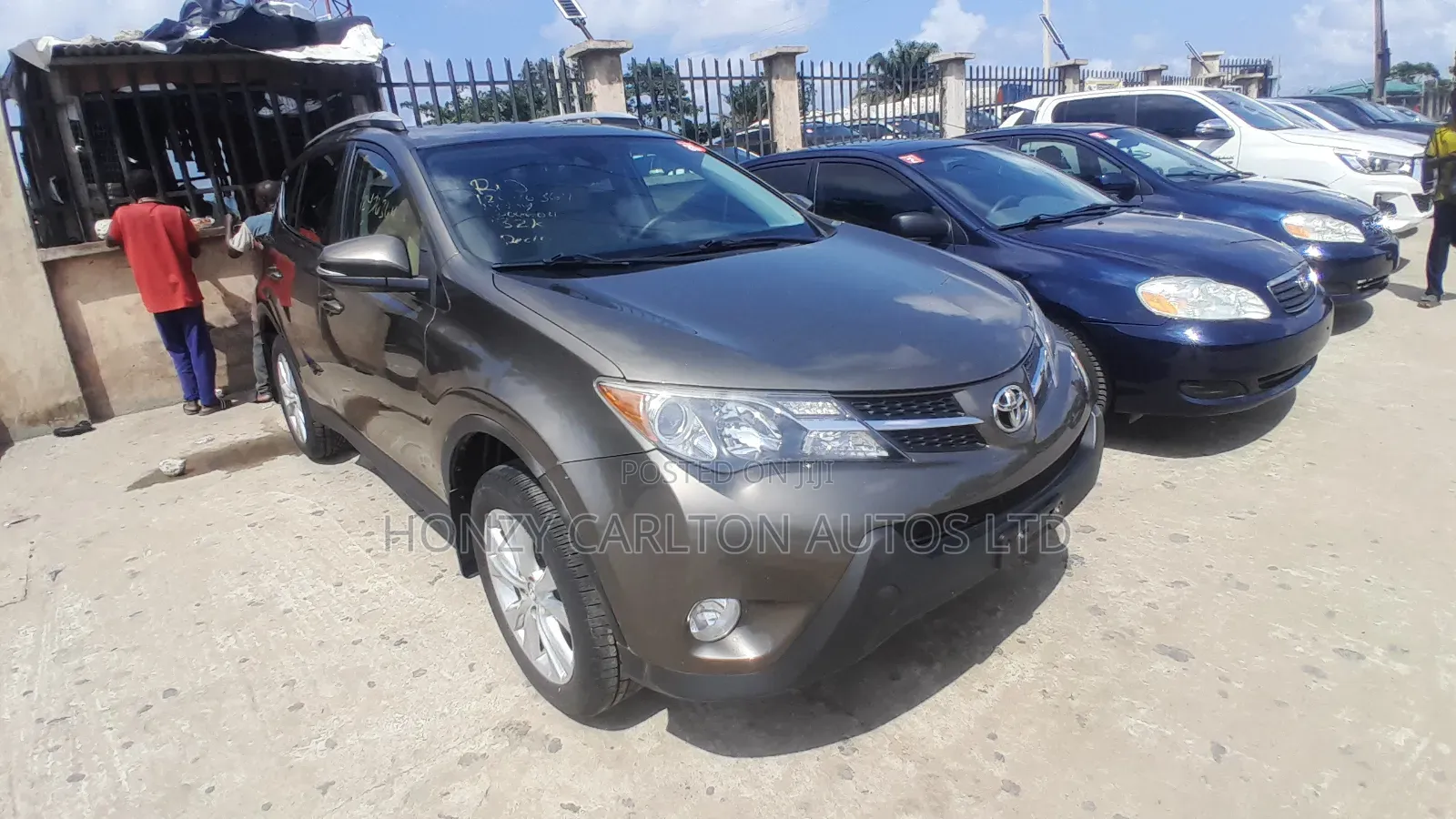 Toyota RAV4 Limited 4dr SUV AWD (2.5L 4cyl 6A) 2014 Brown