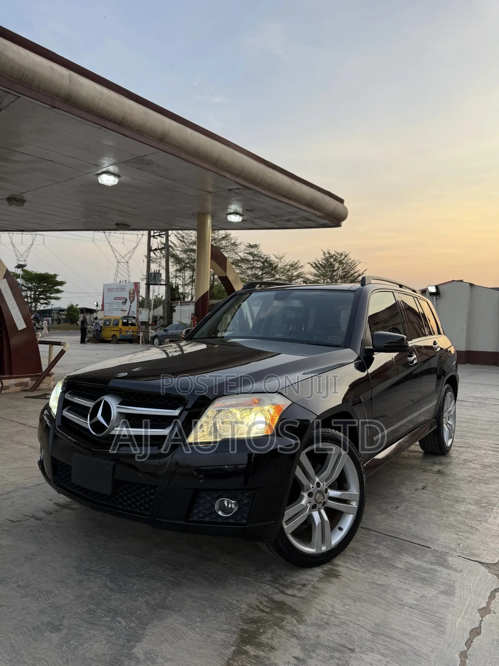 Mercedes-Benz GLK-Class 350 2010 Black