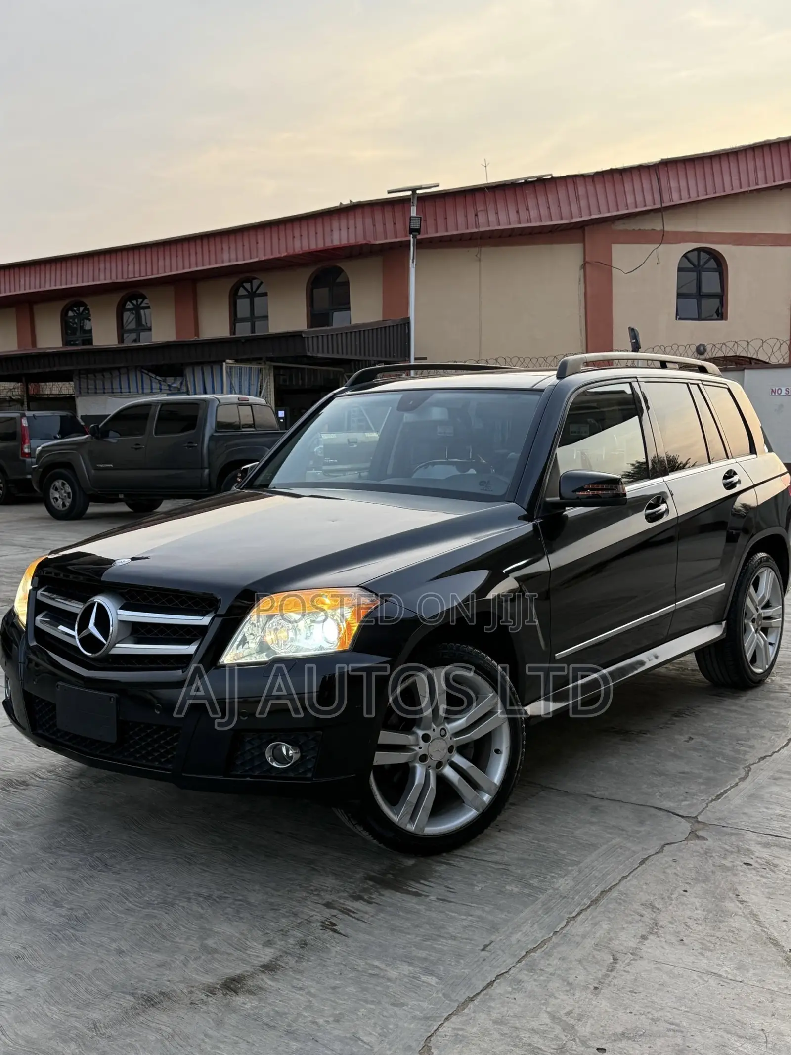 Mercedes-Benz GLK-Class 350 2010 Black